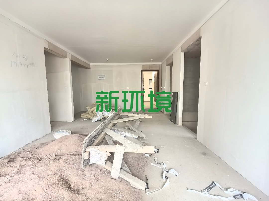 荣盛花语书院  3室2厅2卫   74.80万客厅