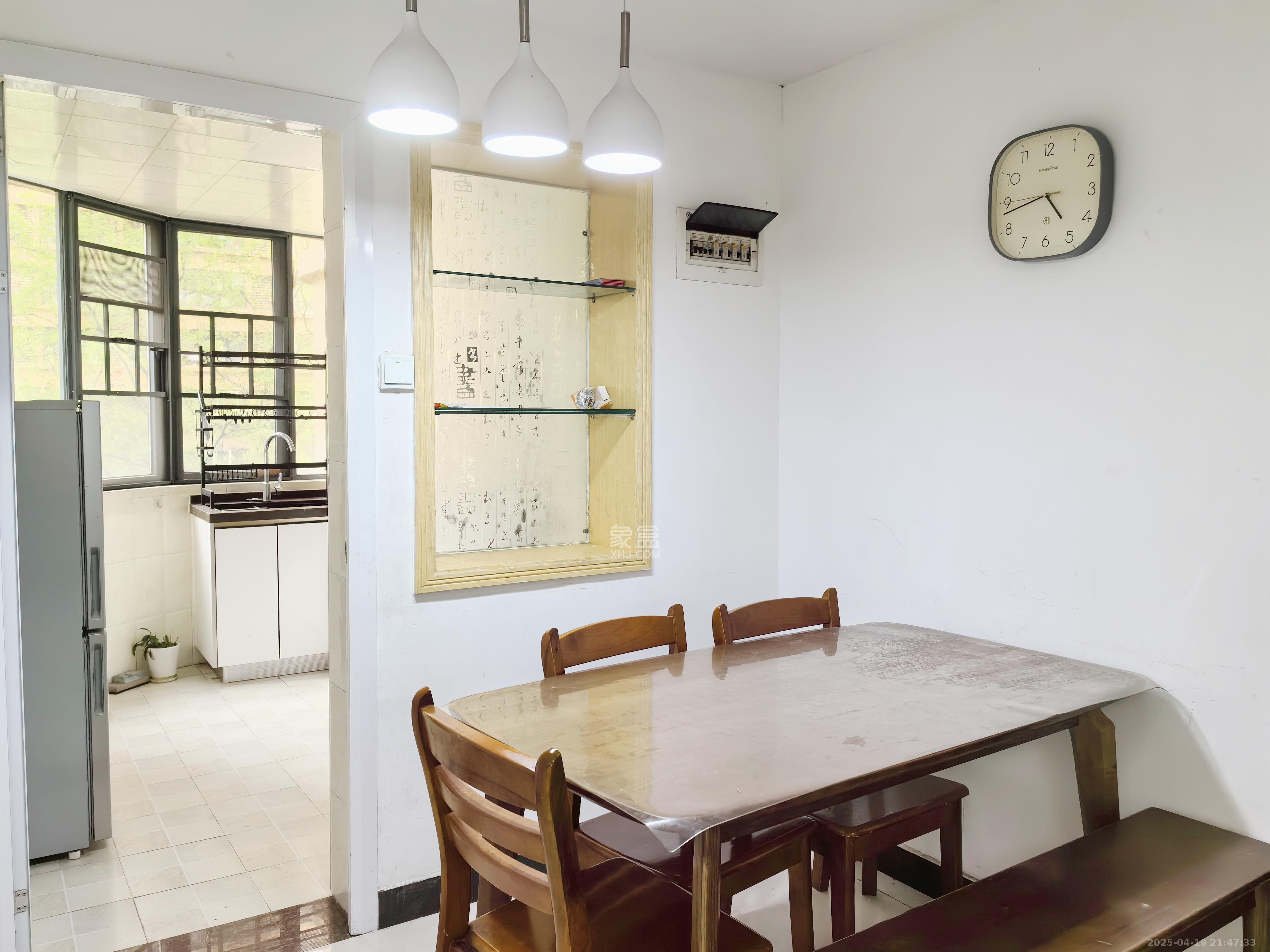 五矿万境水岸一期(万境水岸嘉苑) 3室2厅1卫 2400.0元/月 五矿万境水岸一期(万境水岸嘉苑) 3室2厅1卫 2400.0元/月室内图