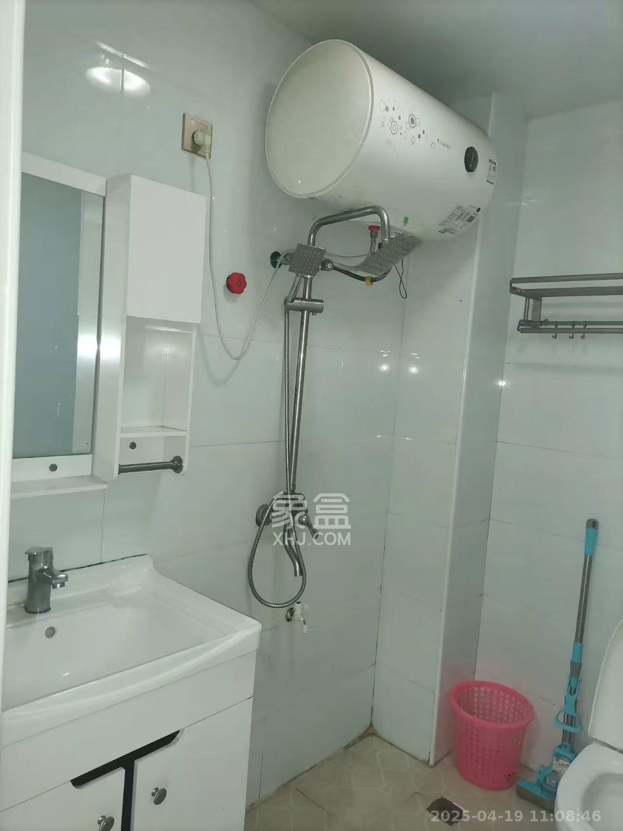 金侨书香庭苑 1室1厅1卫 850.0元/月 金侨书香庭苑 1室1厅1卫 850.0元/月室内图