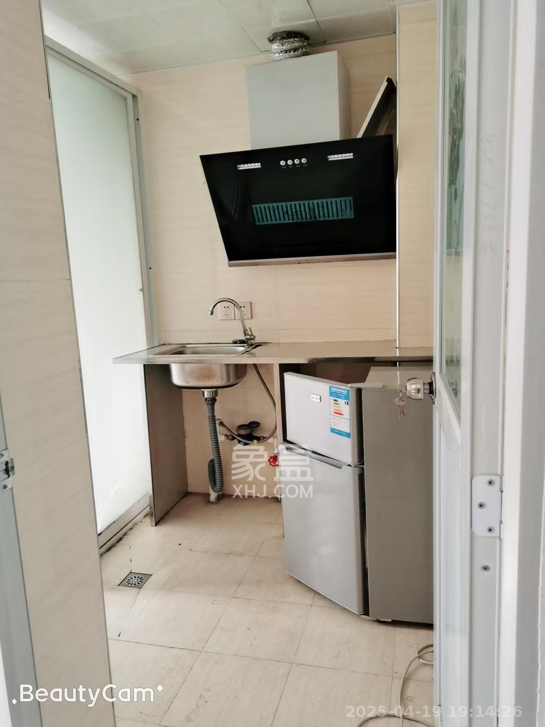 泰禹公馆  1室1厅1卫   900.00元/月室内图