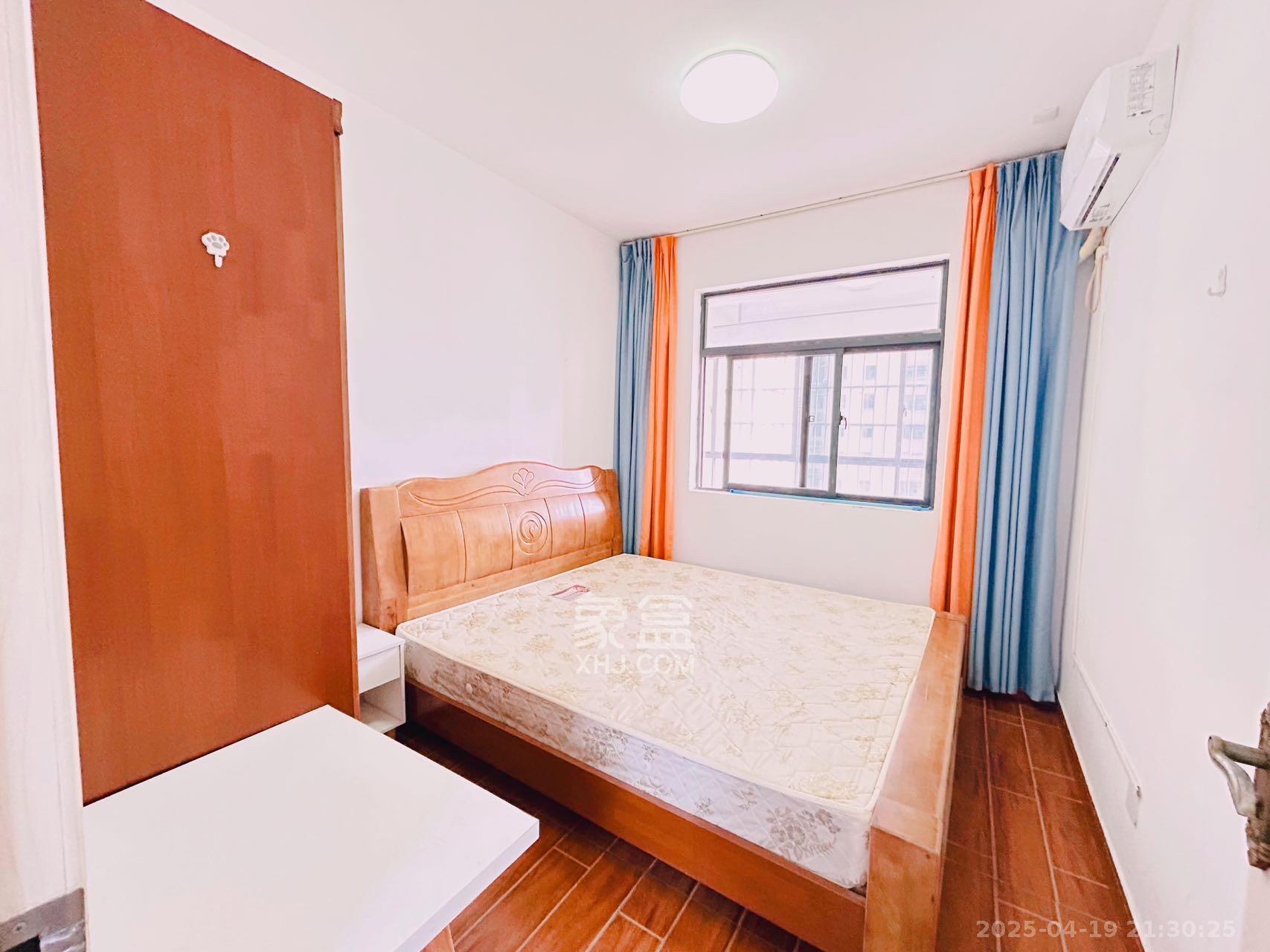 江南华府 4室2厅1卫 2800.0元/月 江南华府 4室2厅1卫 2800.0元/月室内图