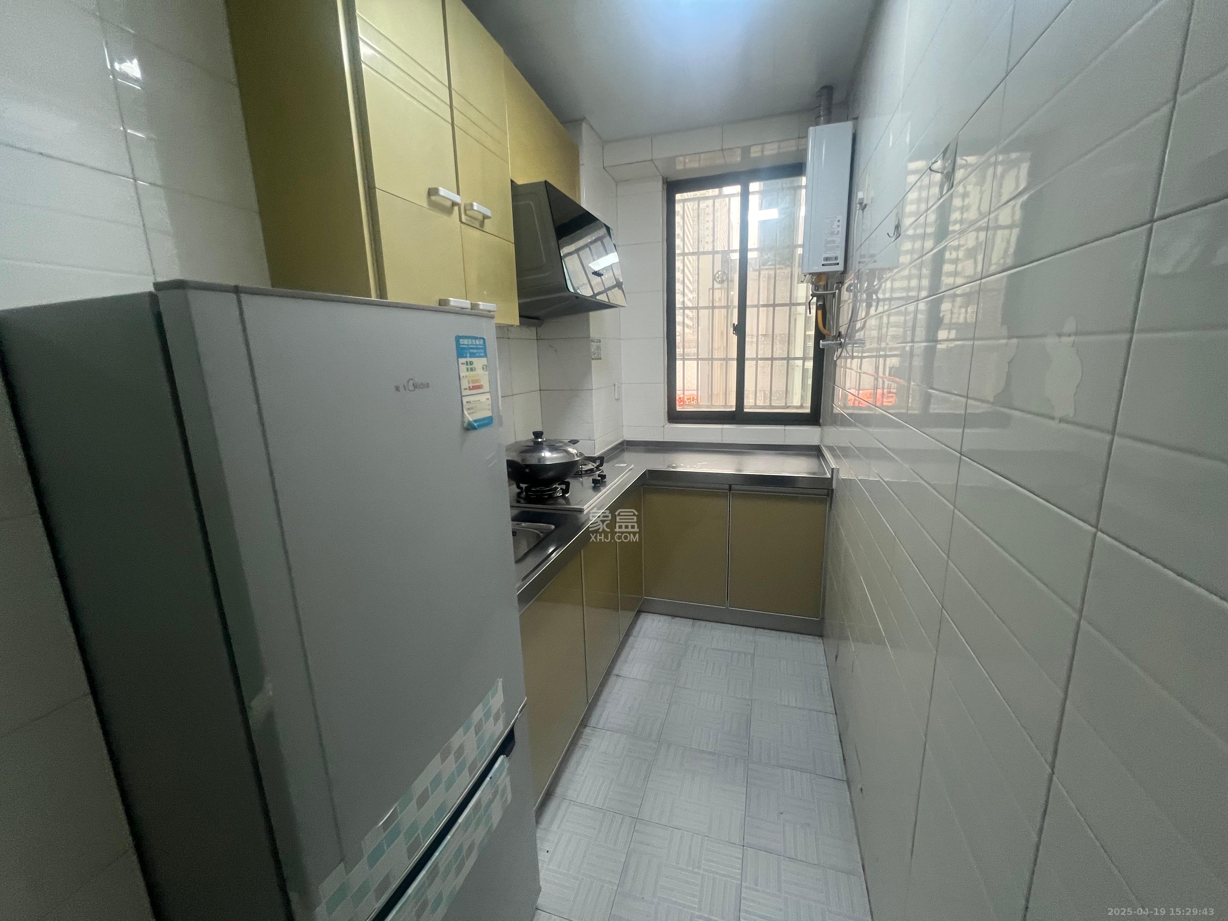 嘉顿新天地  2室1厅1卫   2800.00元/月室内图