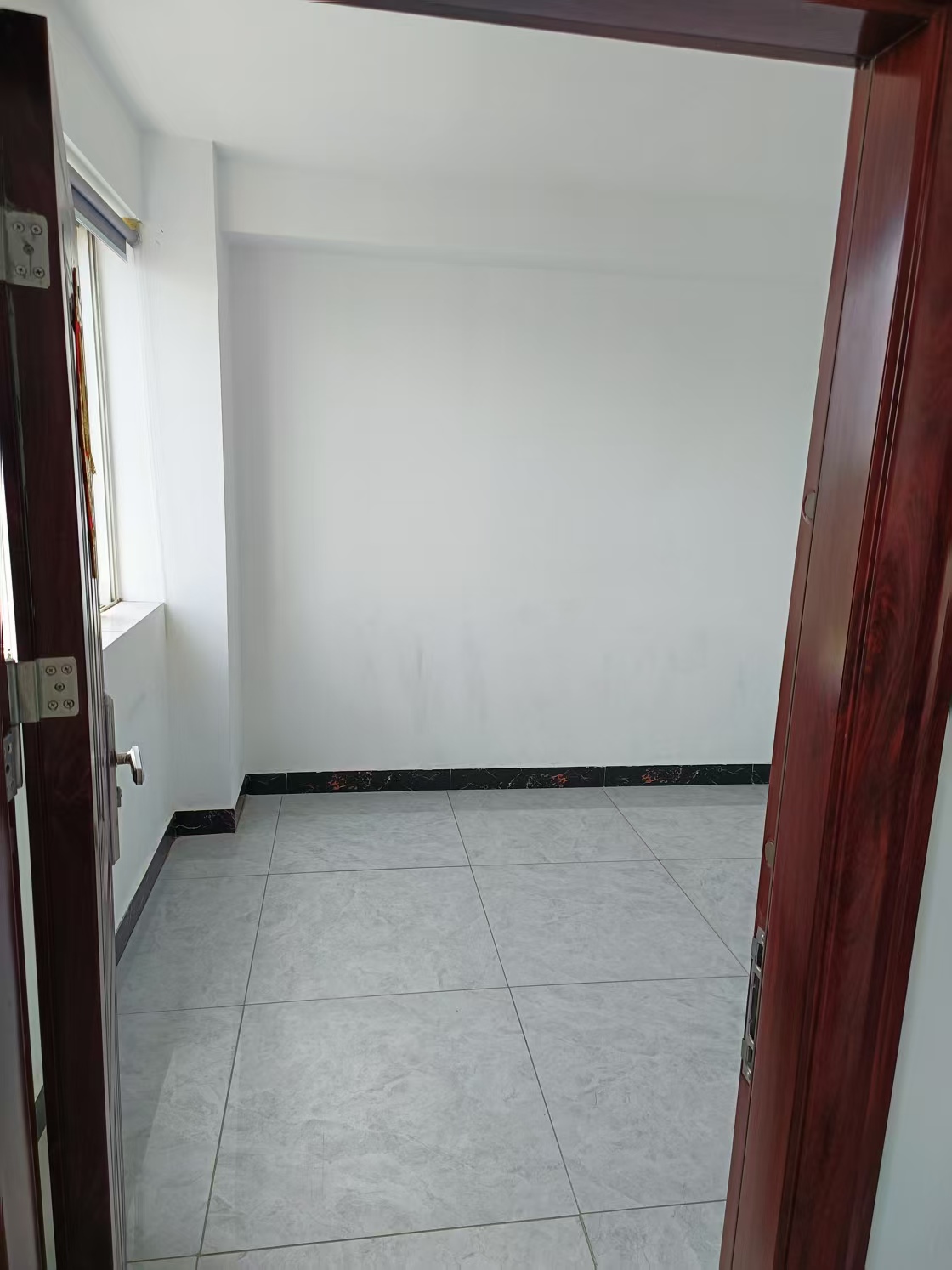 诚田大厦 2室2厅1卫 2500.0元/月 诚田大厦 2室2厅1卫 2500.0元/月室内图