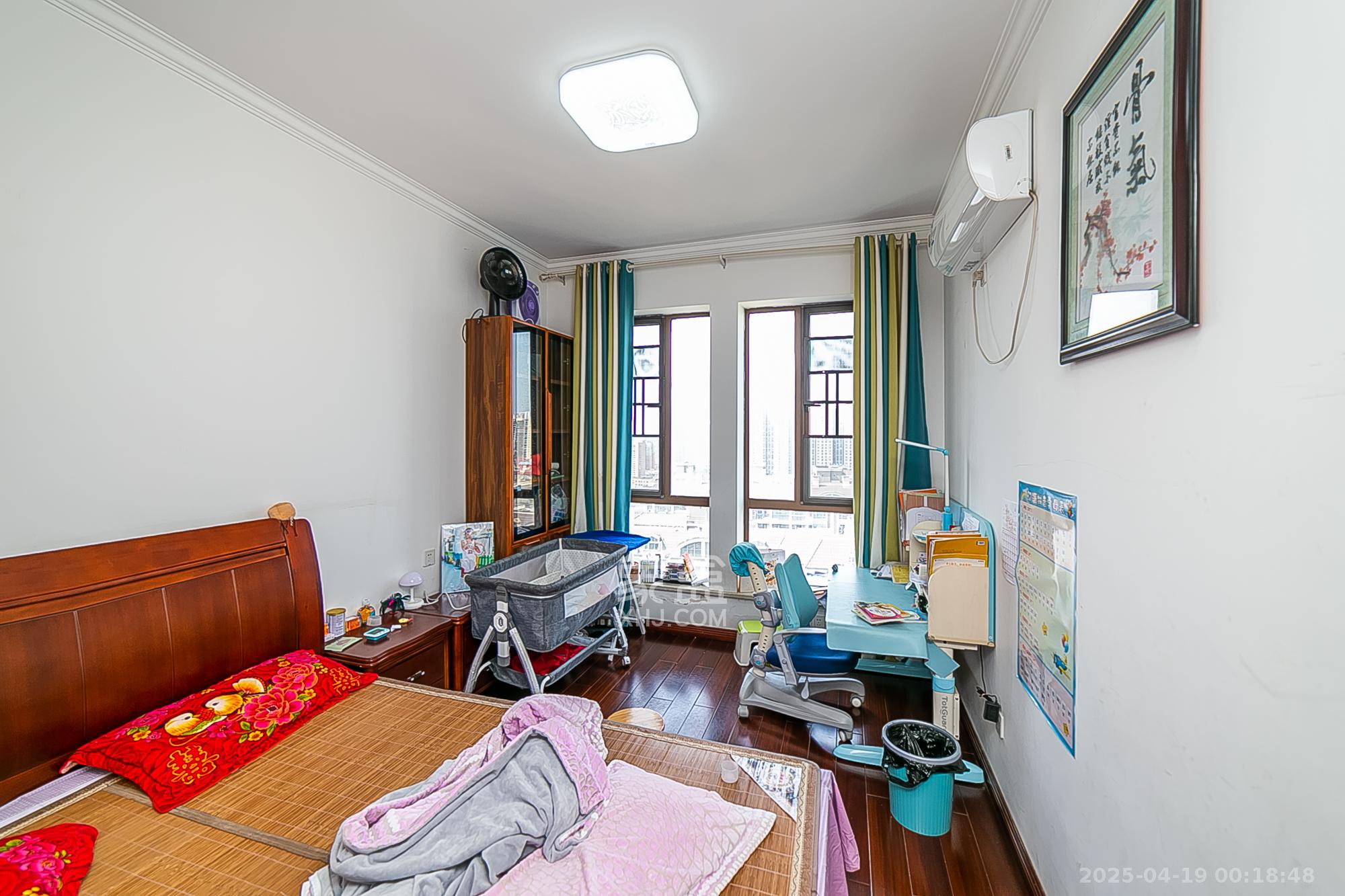 第六都(陆都小区) 3室2厅2卫 199.8万 第六都(陆都小区) 3室2厅2卫 199.8万卧室