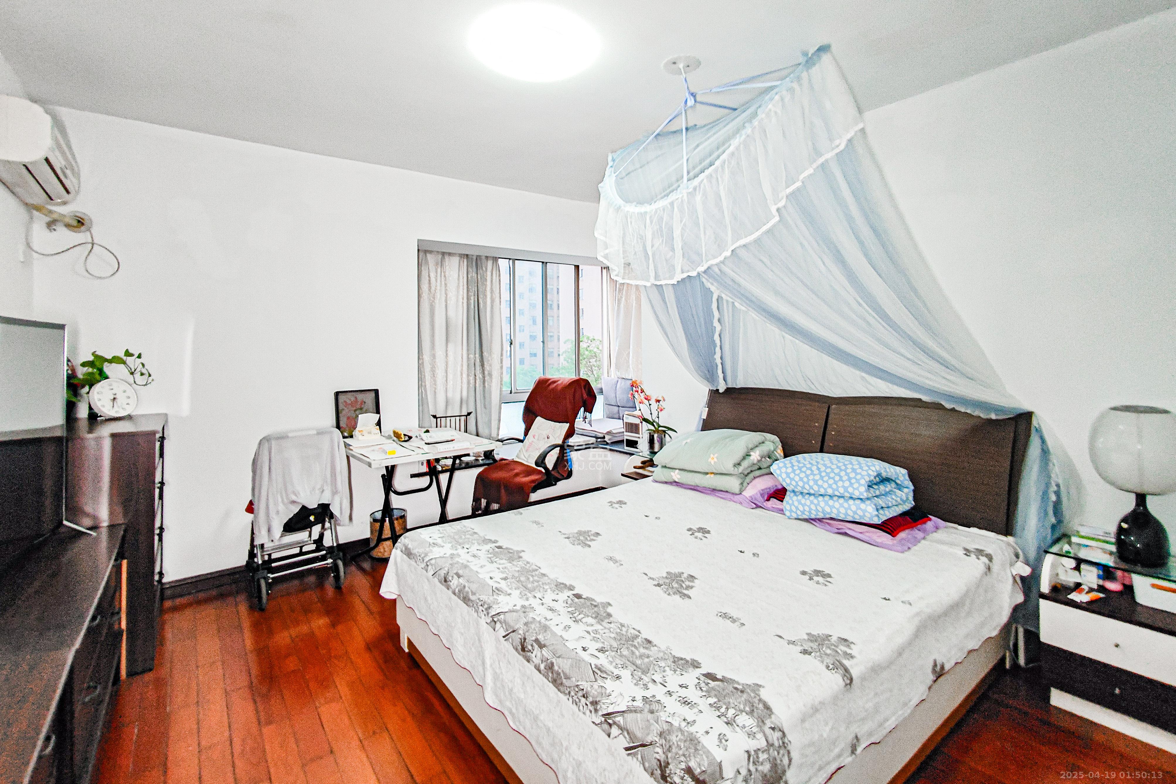 省林勘院 4室2厅1卫 198.0万 省林勘院 4室2厅1卫 198.0万卧室