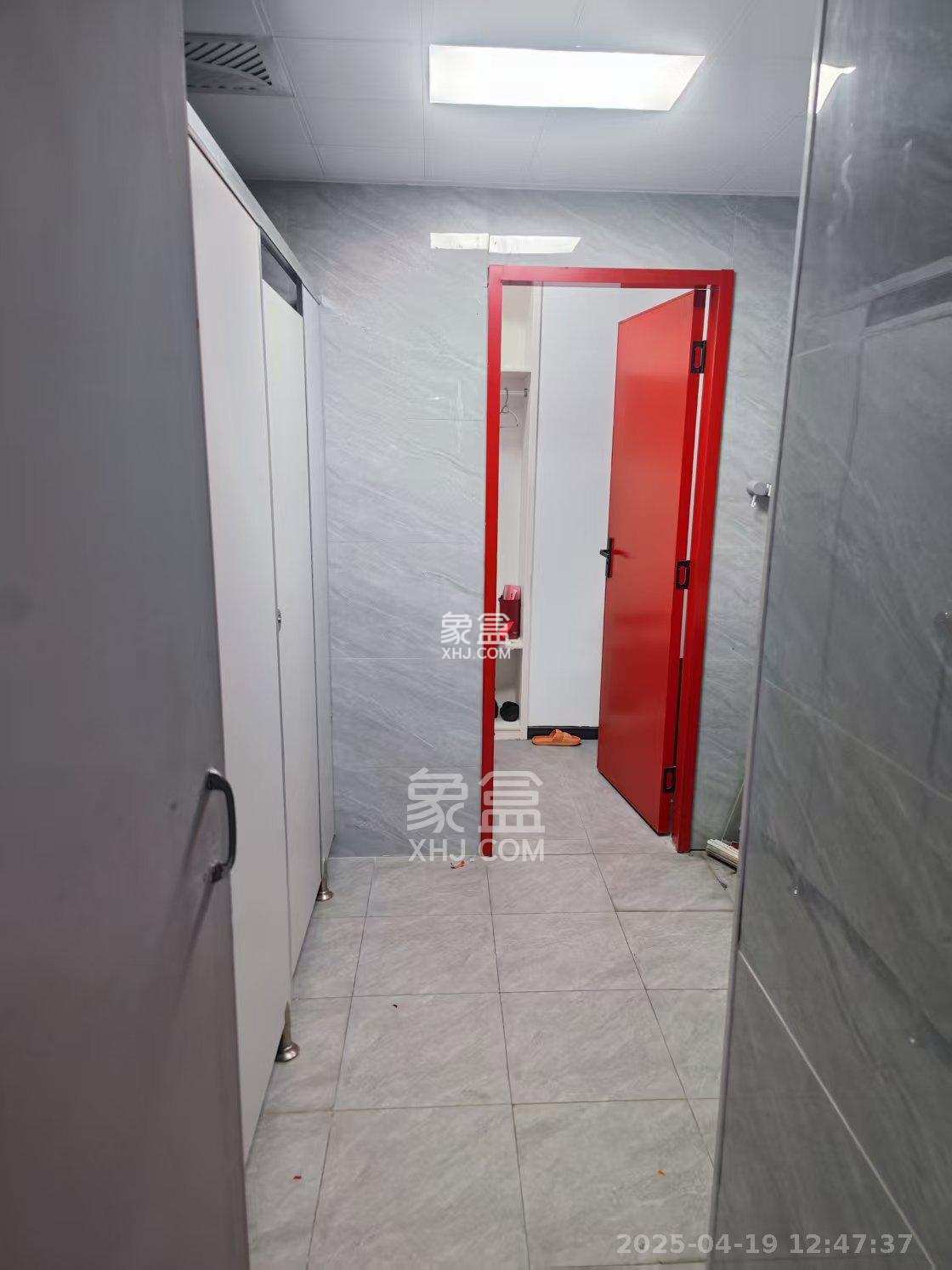 湘腾城市广场 1室1厅1卫 2250.00元/月 湘腾城市广场 1室1厅1卫 2250.00元/月室内图