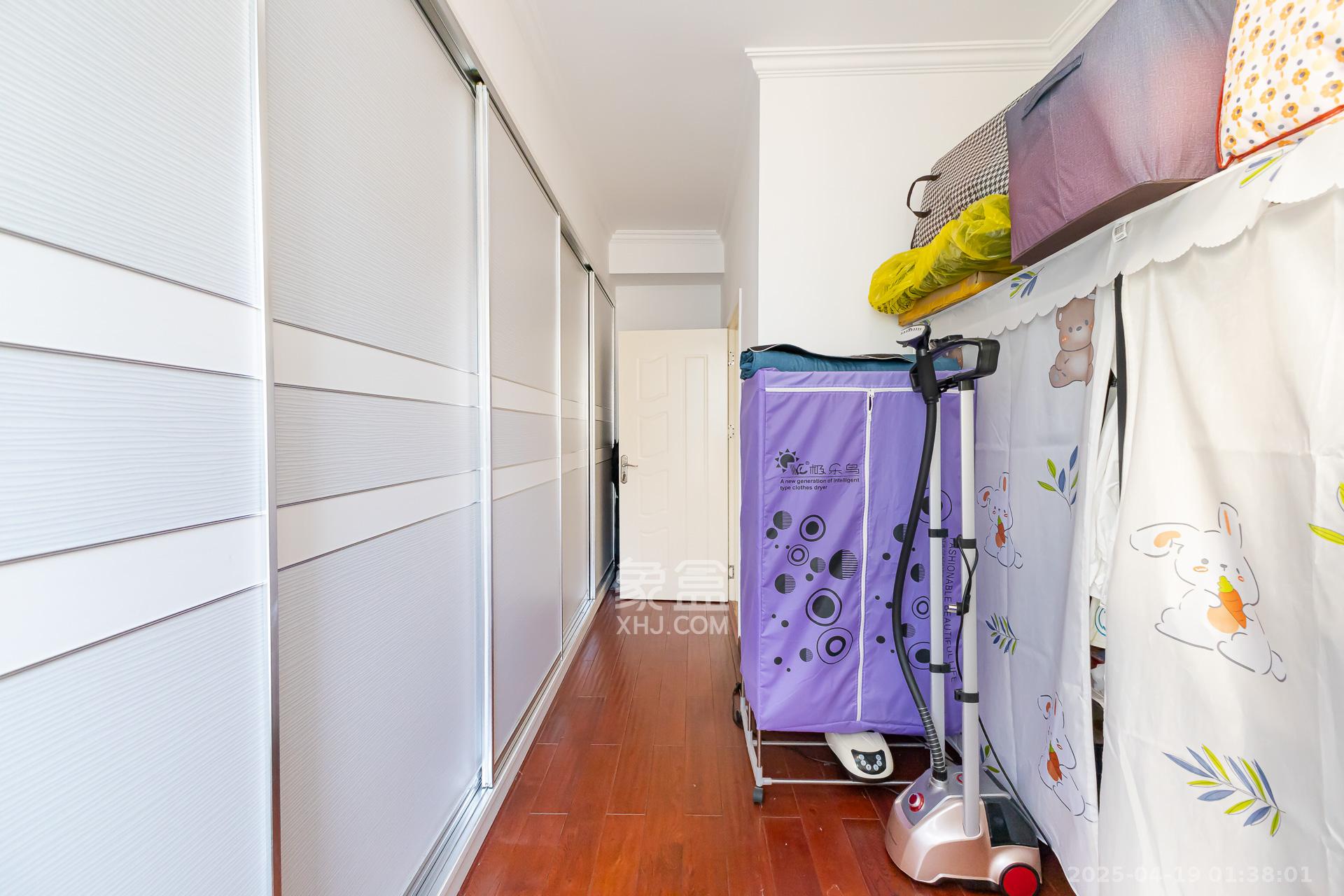 勤诚达新界  4室2厅1卫    119.0万 勤诚达新界  4室2厅1卫    119.0万卧室