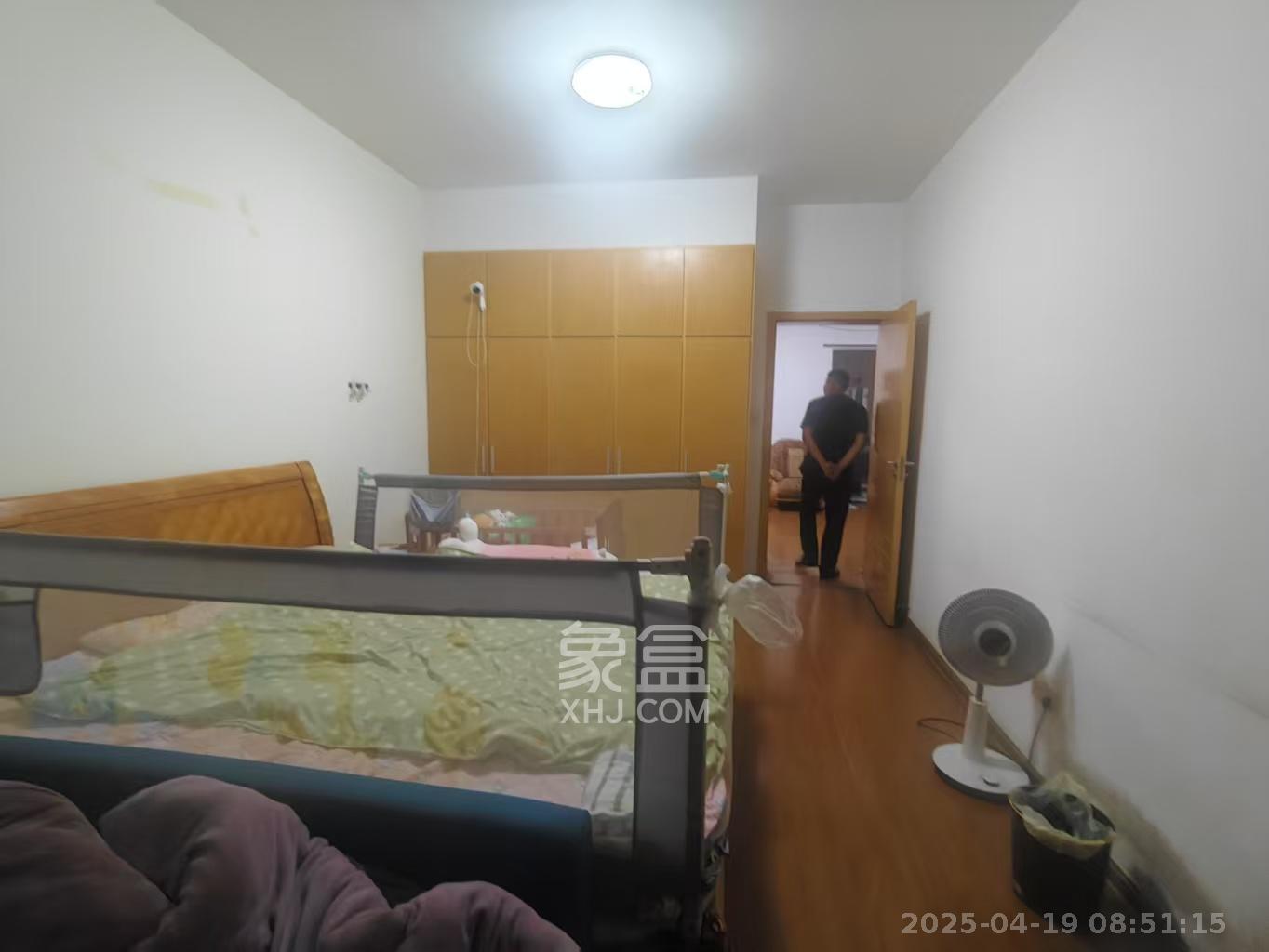 上河国际B座  2室1厅1卫   2300.00元/月室内图