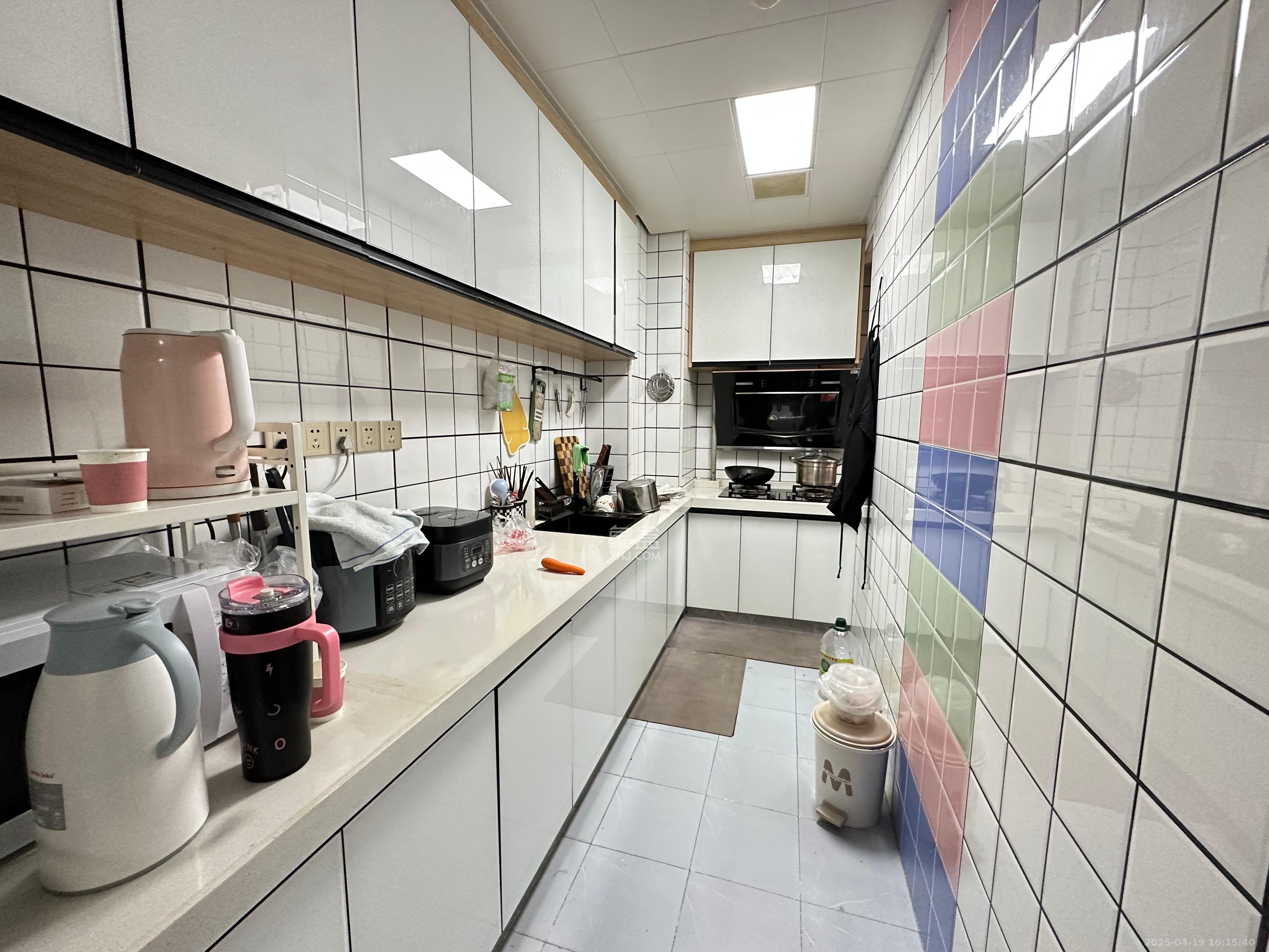 北辰三角洲C3区  3室2厅2卫   3900.00元/月室内图