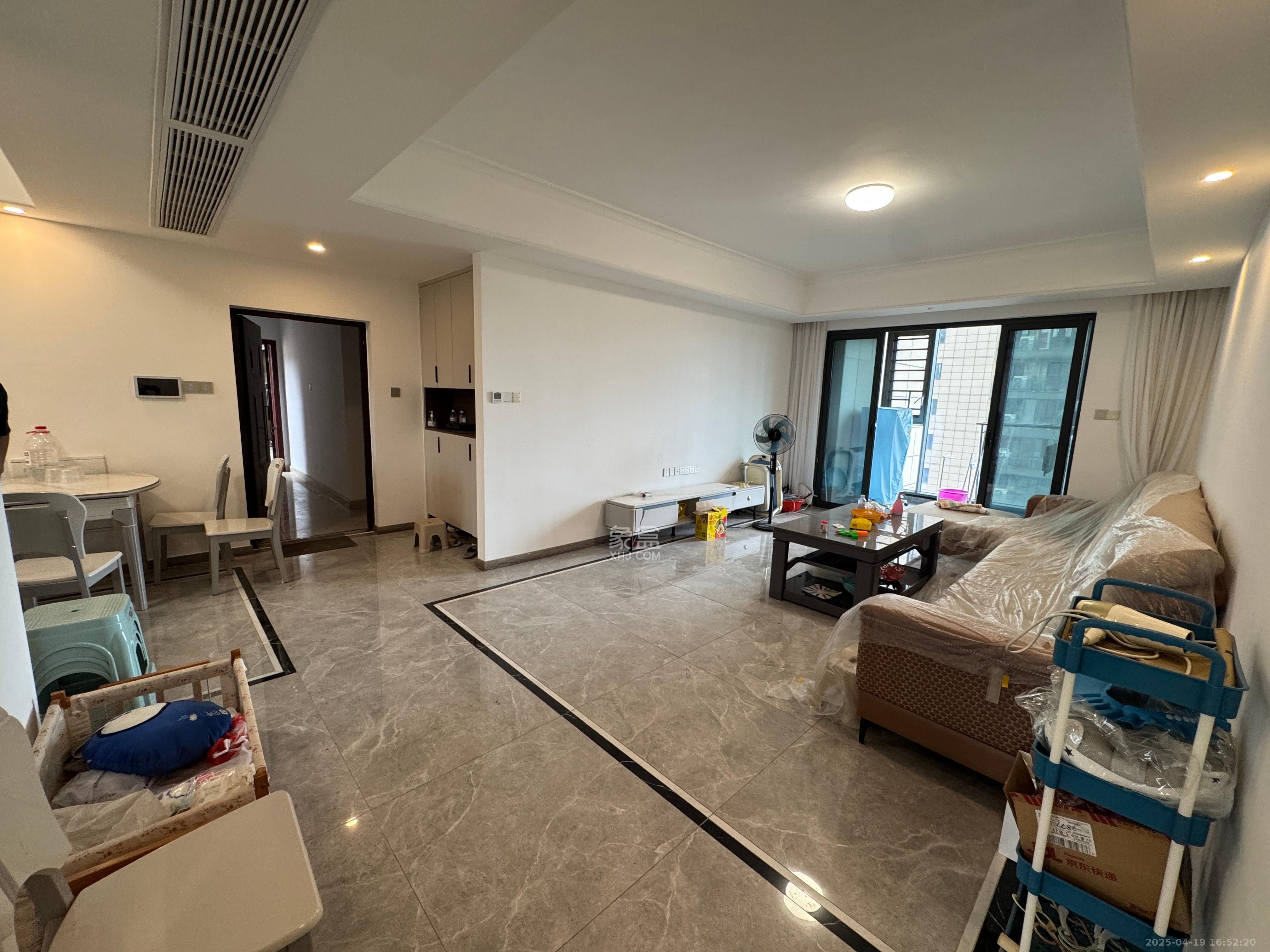 梦想新天地  3室2厅2卫   3300.00元/月室内图