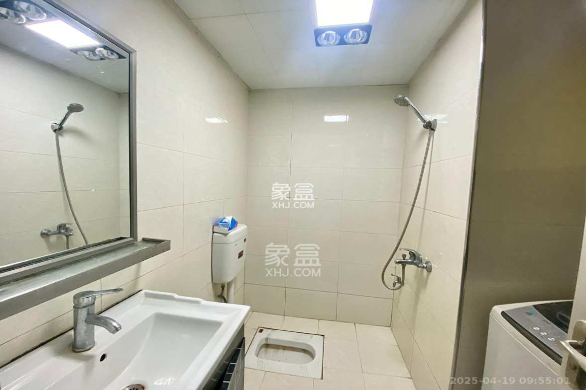 星沙算中心  1室1厅1卫    1500.0元/月 星沙算中心  1室1厅1卫    1500.0元/月室内图