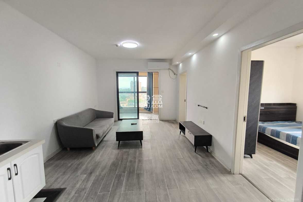 中海新城熙岸(中信新城五期)  2室2厅1卫    1750.0元/月 中海新城熙岸(中信新城五期)  2室2厅1卫    1750.0元/月室内图