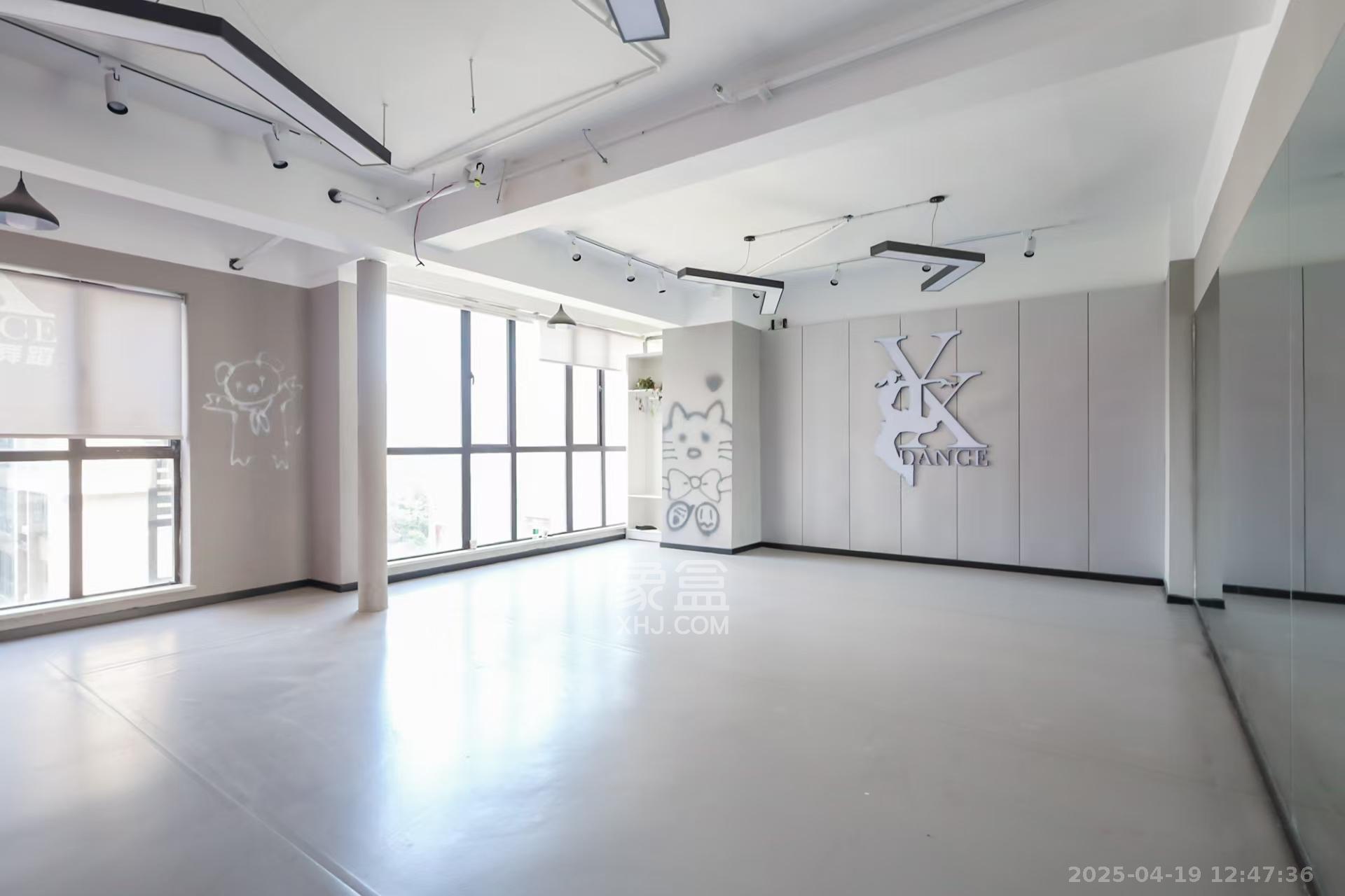 湘腾城市广场 1室1厅1卫 2250.00元/月 湘腾城市广场 1室1厅1卫 2250.00元/月室内图