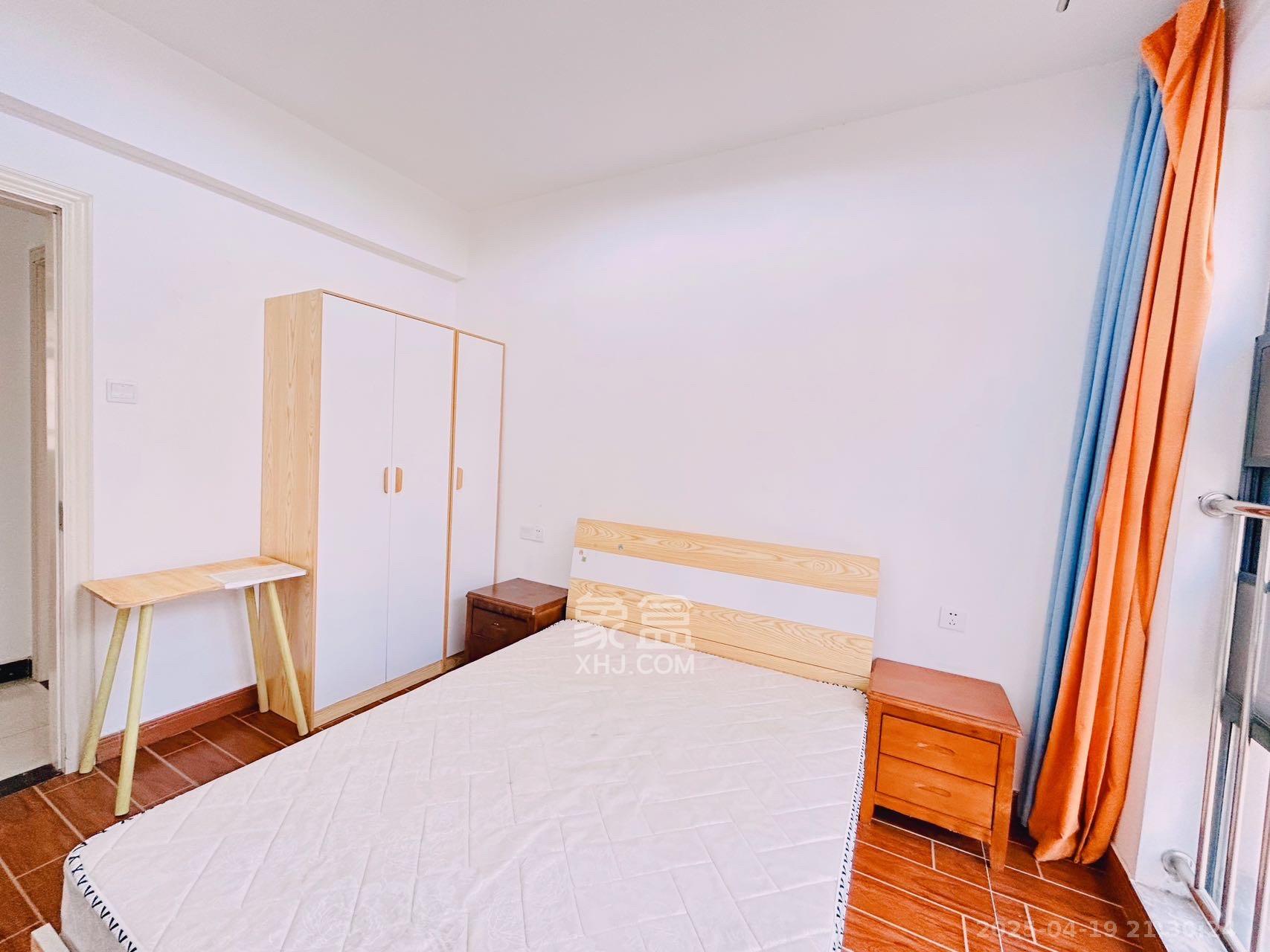 江南华府 4室2厅1卫 2800.0元/月 江南华府 4室2厅1卫 2800.0元/月室内图