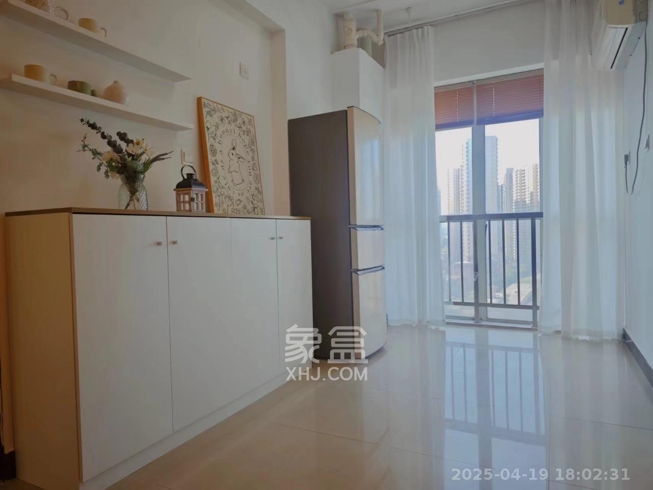中远公馆  2室2厅1卫   3000.00元/月室内图