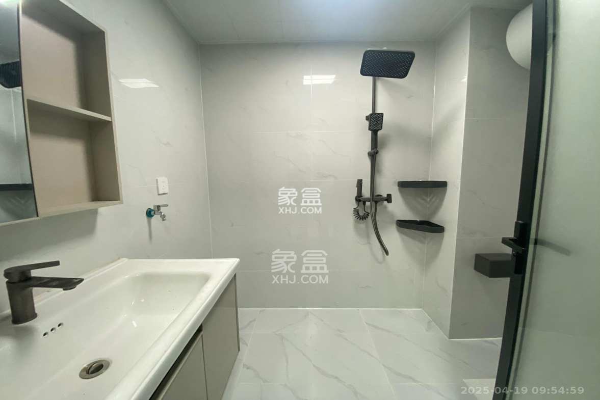 星沙算中心  1室1厅1卫    1500.0元/月 星沙算中心  1室1厅1卫    1500.0元/月室内图