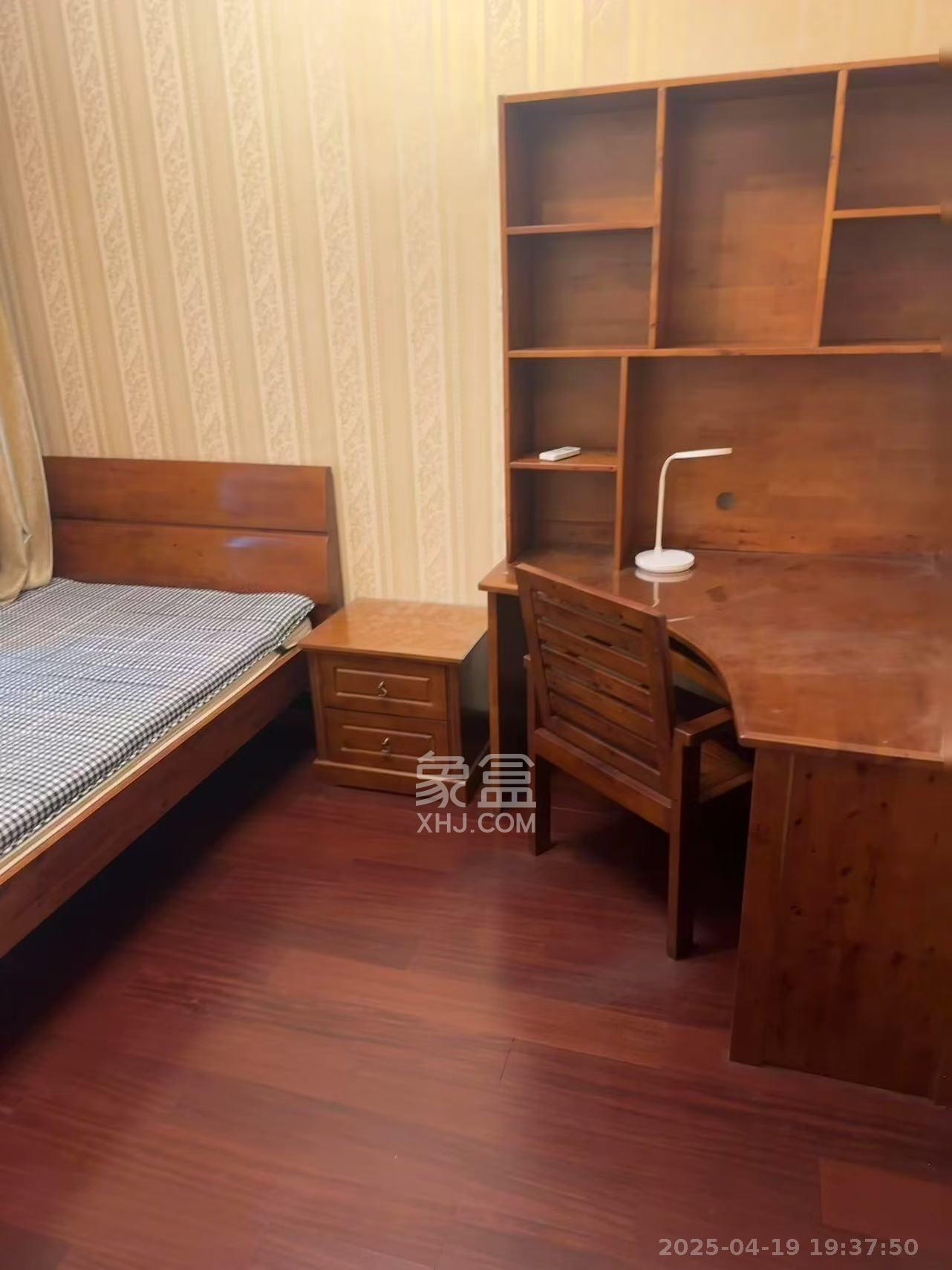 恒大名都  3室2厅2卫    2300.0元/月室内图