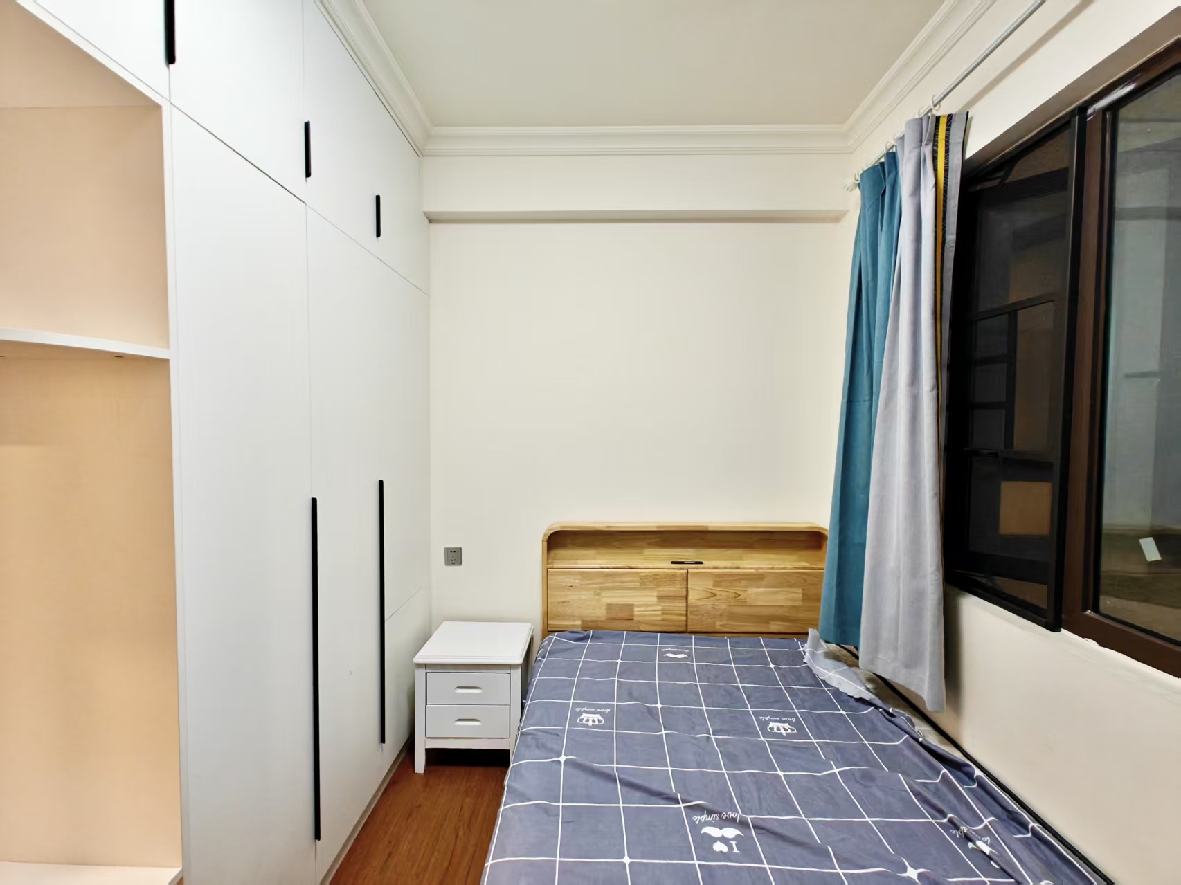 碧桂园酃湖世家 3室2厅2卫 2100.0元/月 碧桂园酃湖世家 3室2厅2卫 2100.0元/月室内图