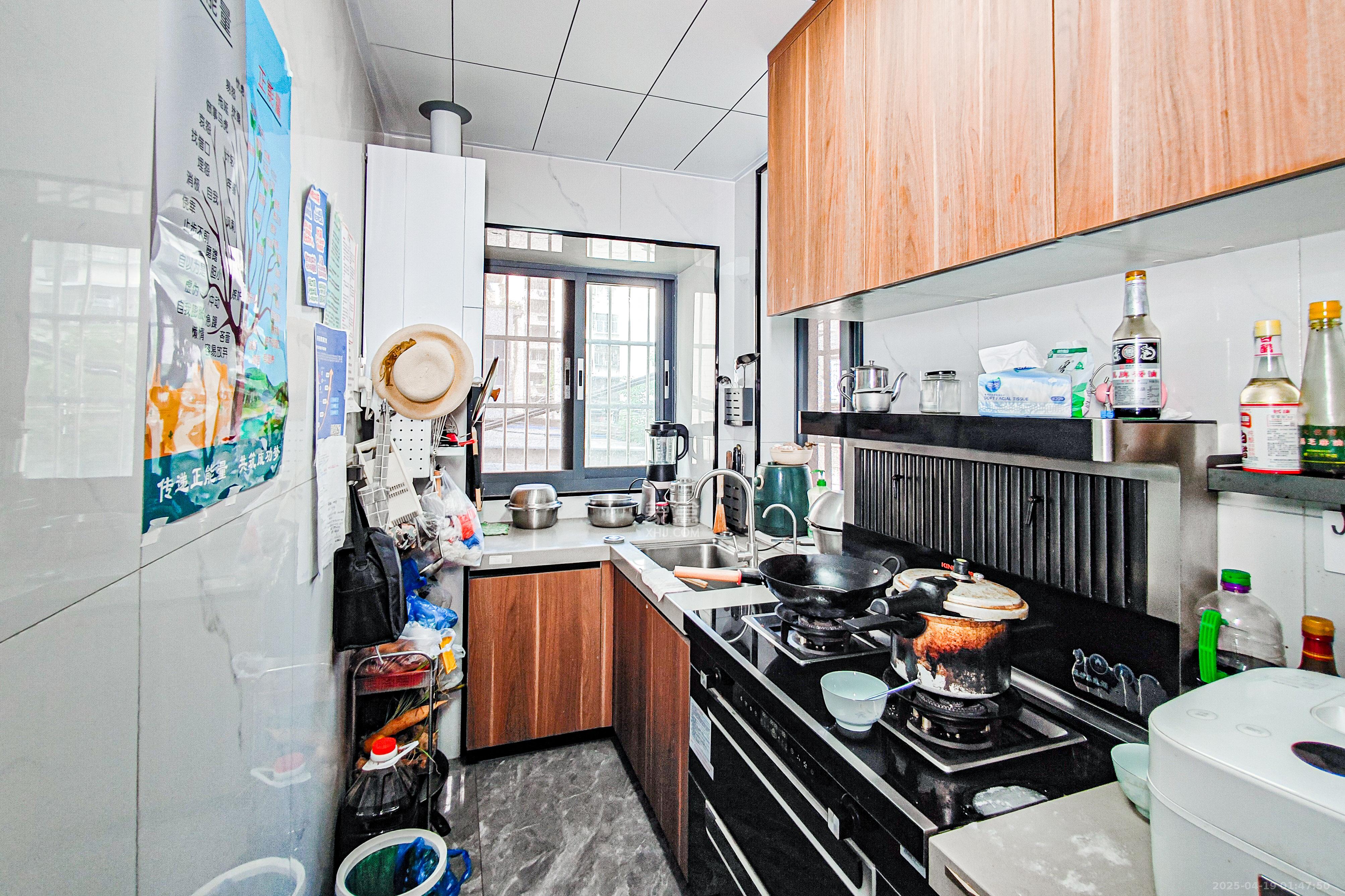 冶金厅宿舍(祝威岗小区15号)  3室2厅1卫    123.6万 冶金厅宿舍(祝威岗小区15号)  3室2厅1卫    123.6万厨房