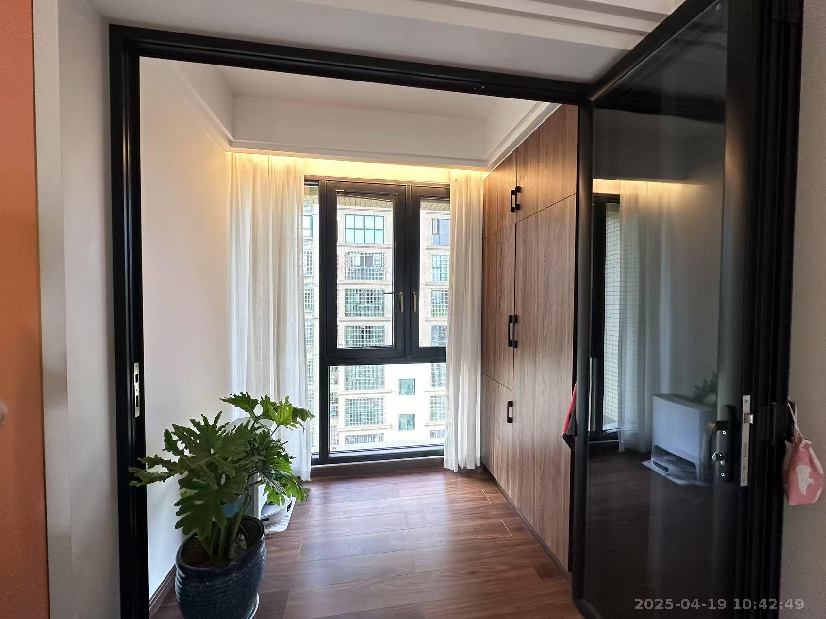 尚御尊城  2室1厅1卫    3000.0元/月 尚御尊城  2室1厅1卫    3000.0元/月室内图