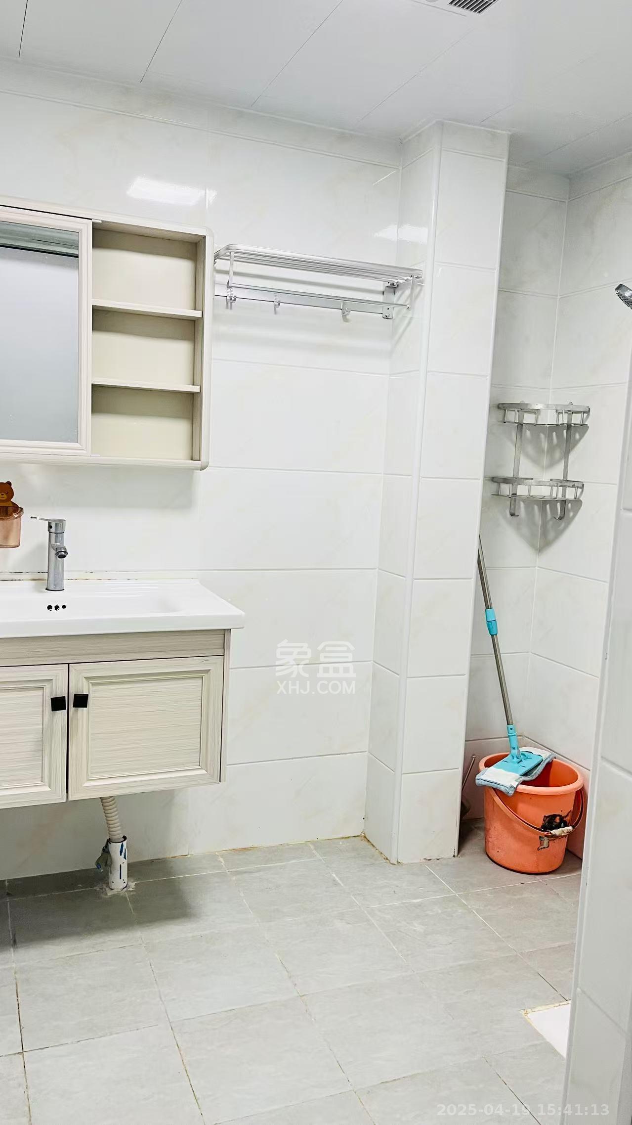 洋湖18克拉(旷远洋湖18克拉) 2室1厅1卫 2500.0元/月 洋湖18克拉(旷远洋湖18克拉) 2室1厅1卫 2500.0元/月室内图