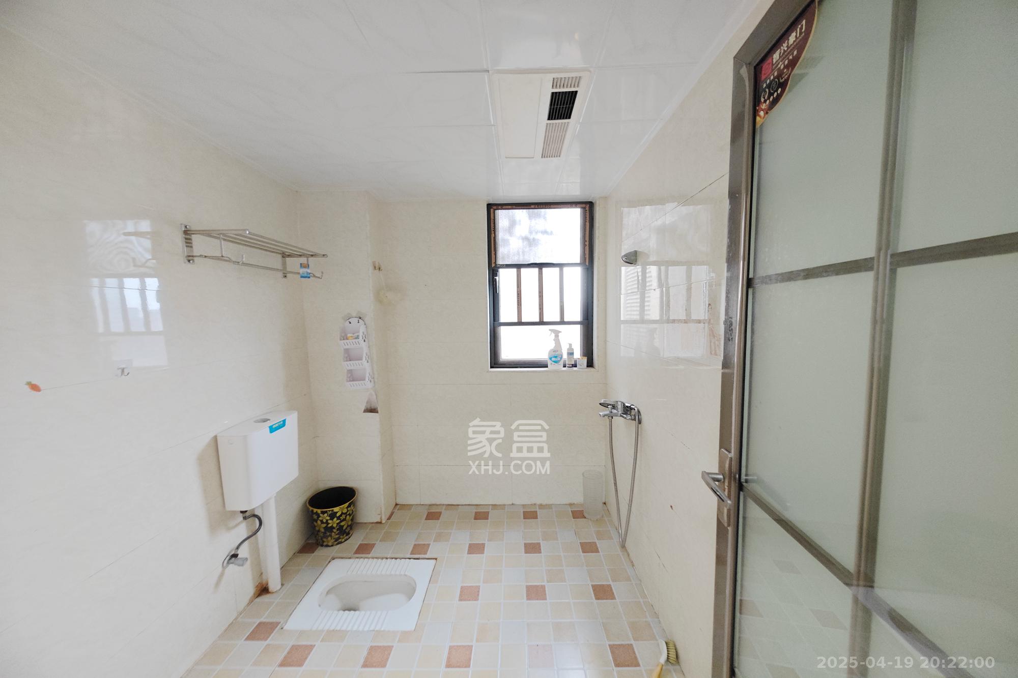 建发中央悦府  3室2厅1卫   125.00万其他