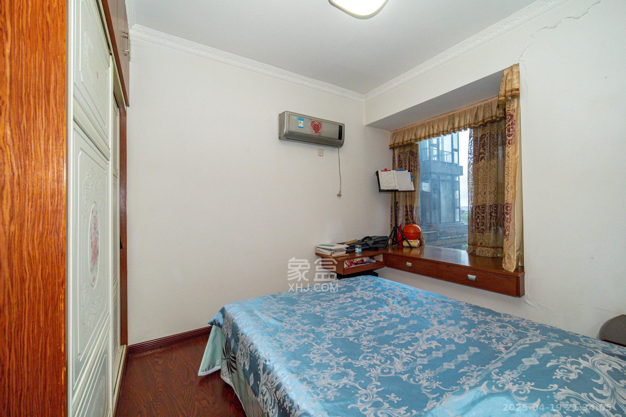 松雅湖金岸 2室2厅1卫 56.8万 松雅湖金岸 2室2厅1卫 56.8万卧室