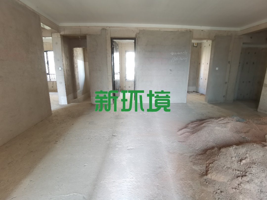 荣盛花语书院  3室2厅2卫   76.00万客厅