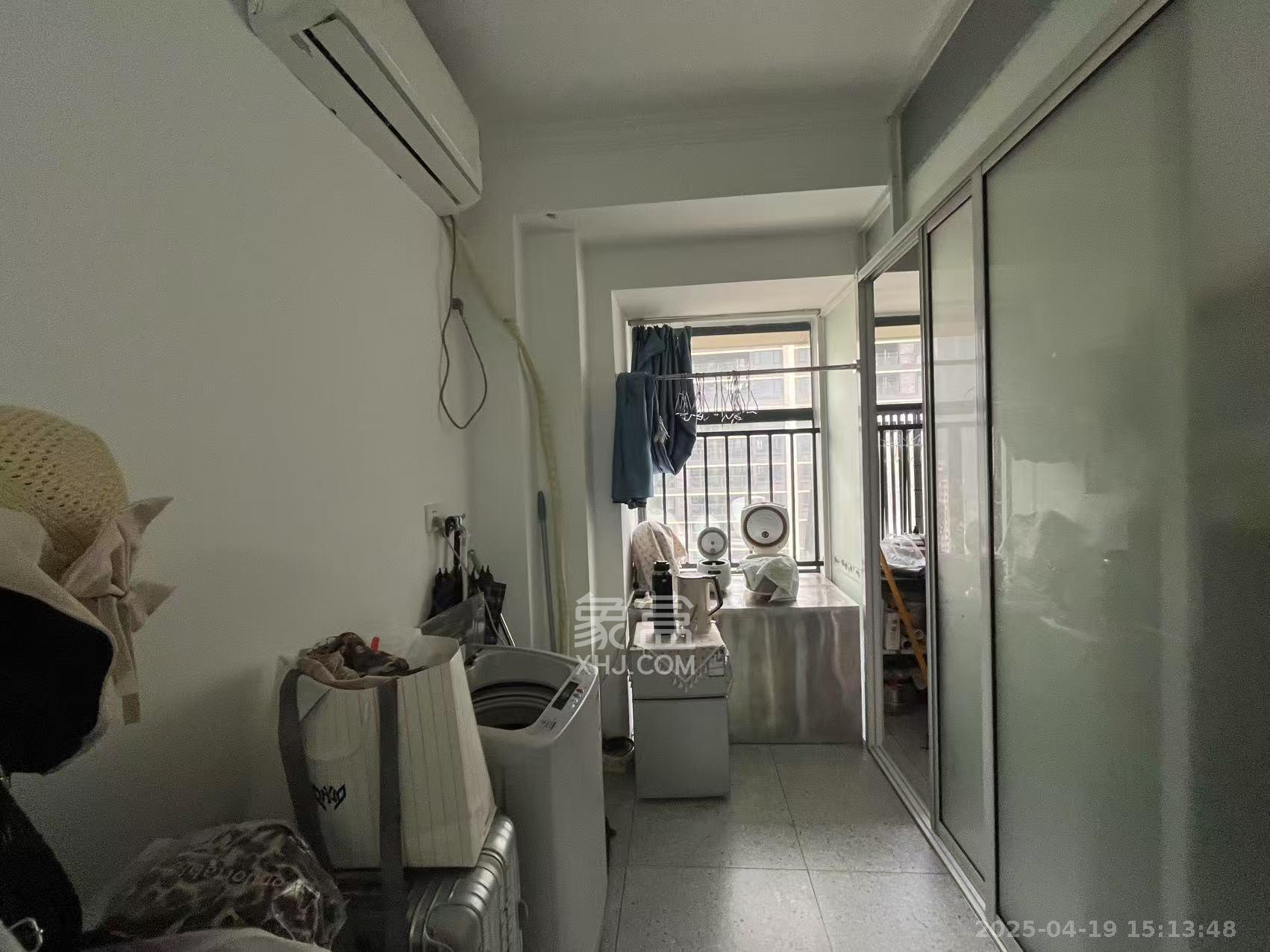 蓝湾国际广场 1室1厅1卫 1700.0元/月 蓝湾国际广场 1室1厅1卫 1700.0元/月室内图