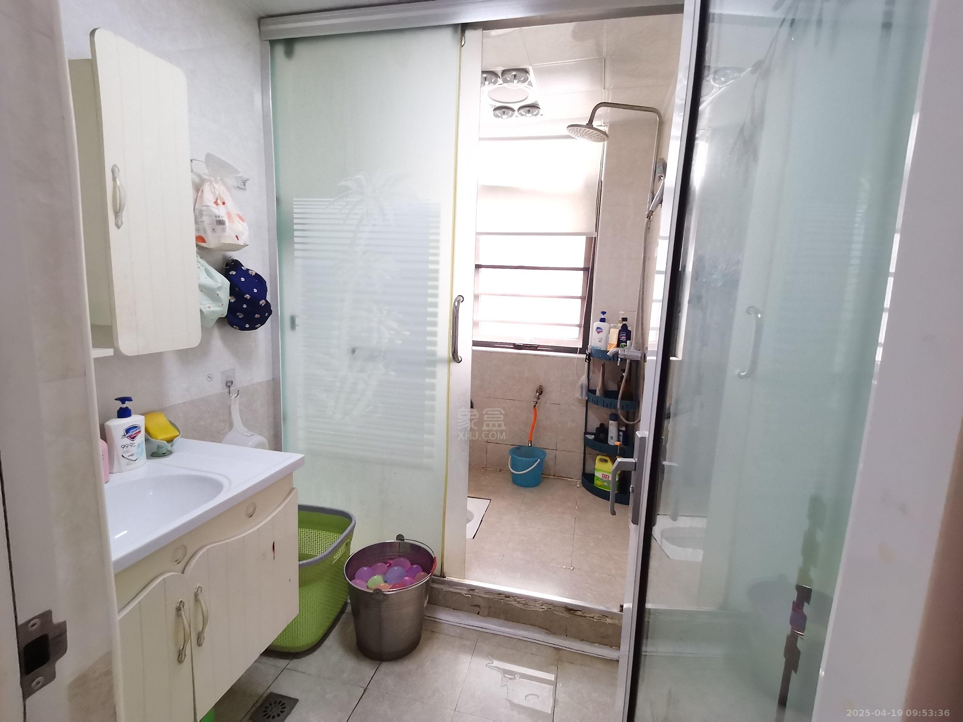 中建御山和苑 3室2厅1卫 1800.0元/月 中建御山和苑 3室2厅1卫 1800.0元/月室内图