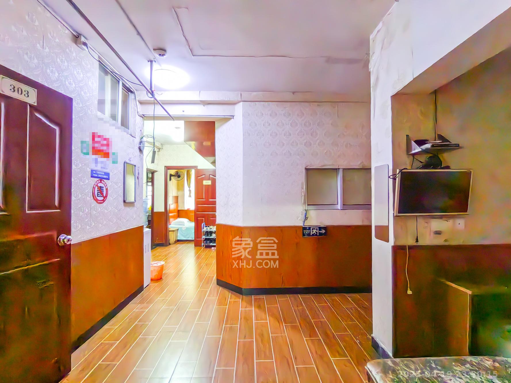 恒广国际物流园 3室2厅0卫 36.8万 恒广国际物流园 3室2厅0卫 36.8万客厅