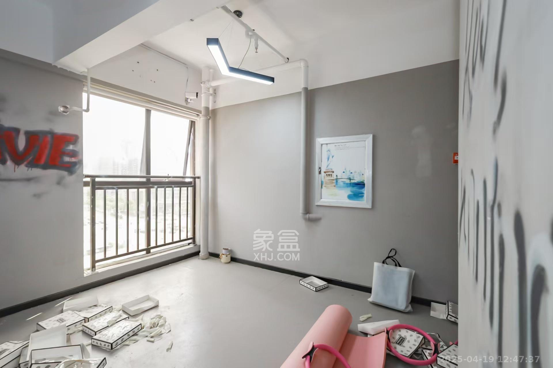 湘腾城市广场 1室1厅1卫 2250.00元/月 湘腾城市广场 1室1厅1卫 2250.00元/月室内图