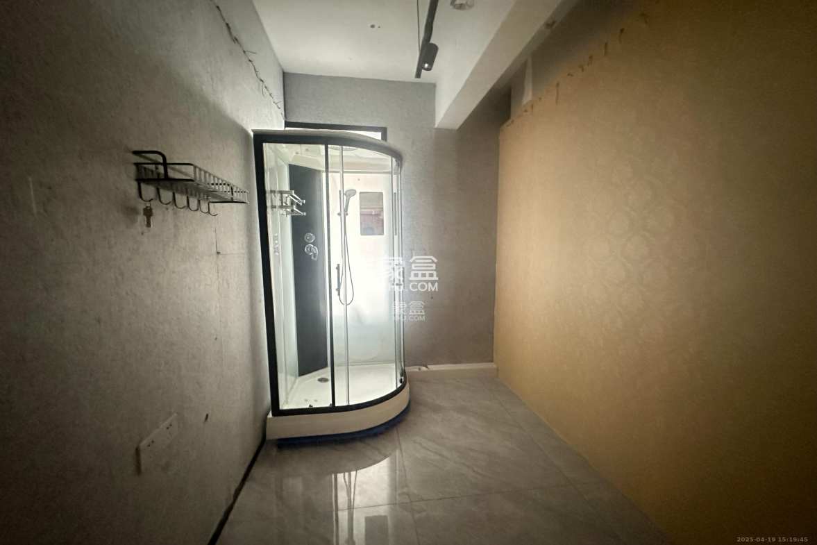 保利麓谷林语I区 1室1厅1卫 1500.0元/月 保利麓谷林语I区 1室1厅1卫 1500.0元/月室内图