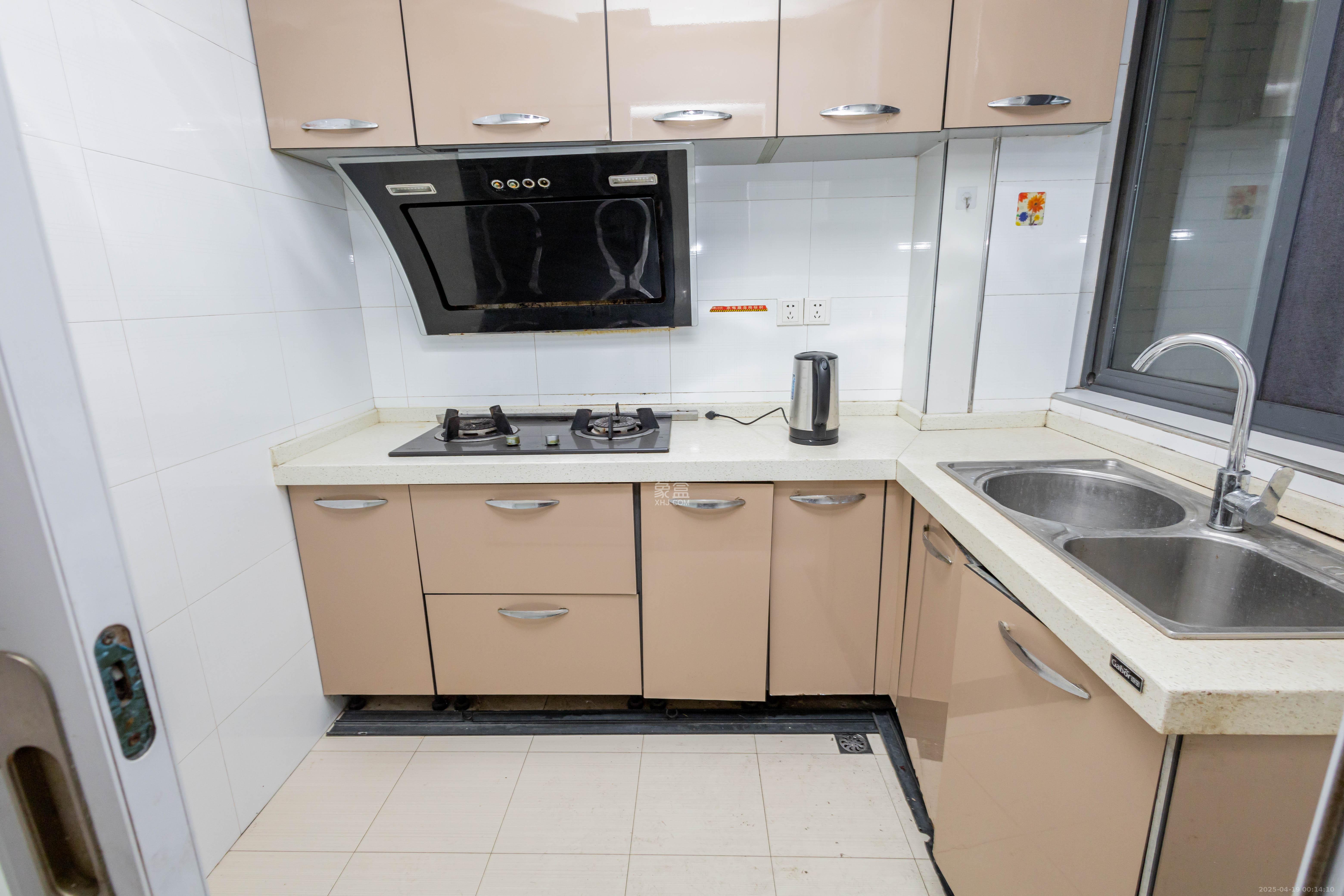 紫东苑(星沙) 2室2厅1卫 55.0万 紫东苑(星沙) 2室2厅1卫 55.0万厨房