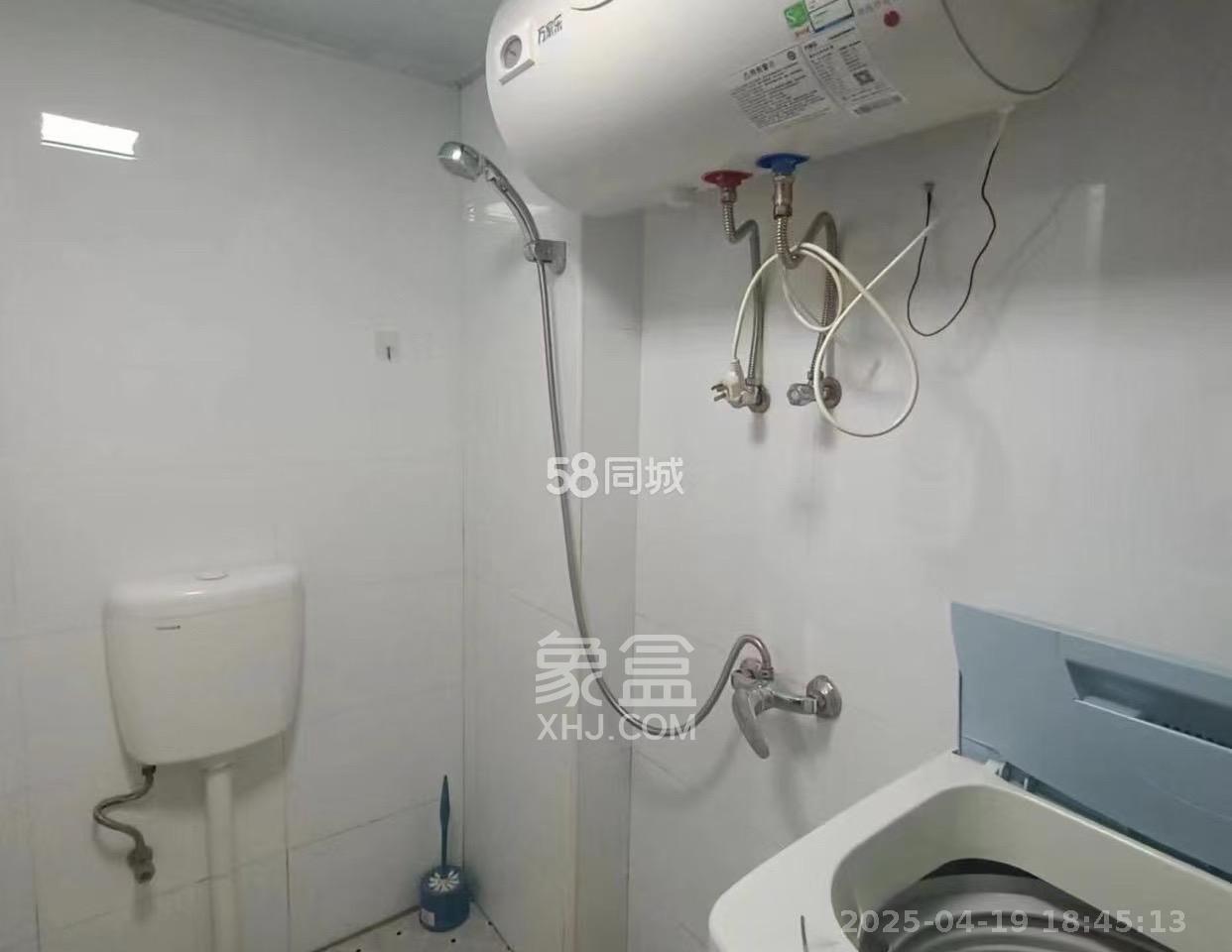 时代公馆  1室1厅1卫   1400.00元/月室内图