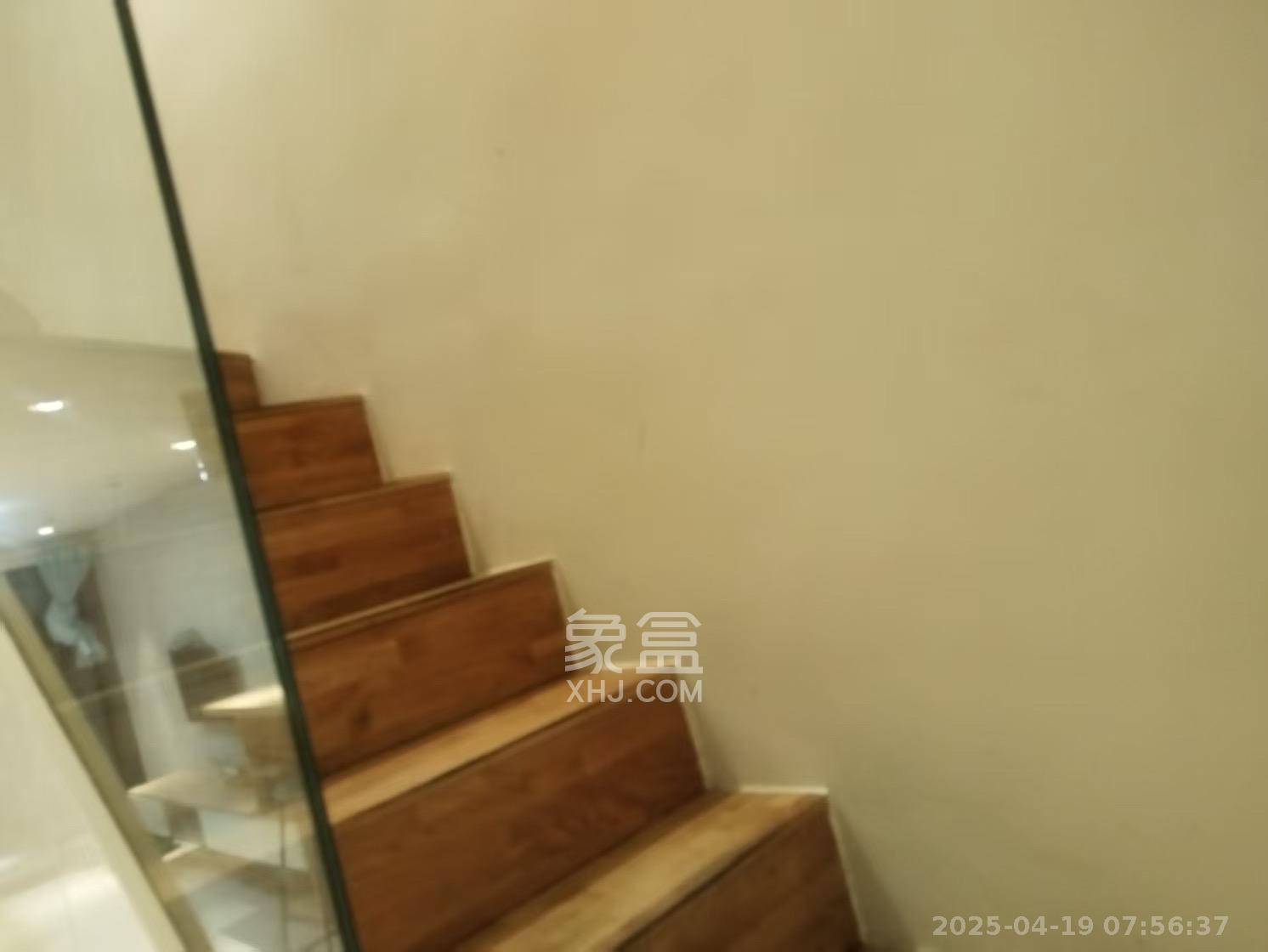 时代年华  1室1厅1卫   1500.00元/月室内图