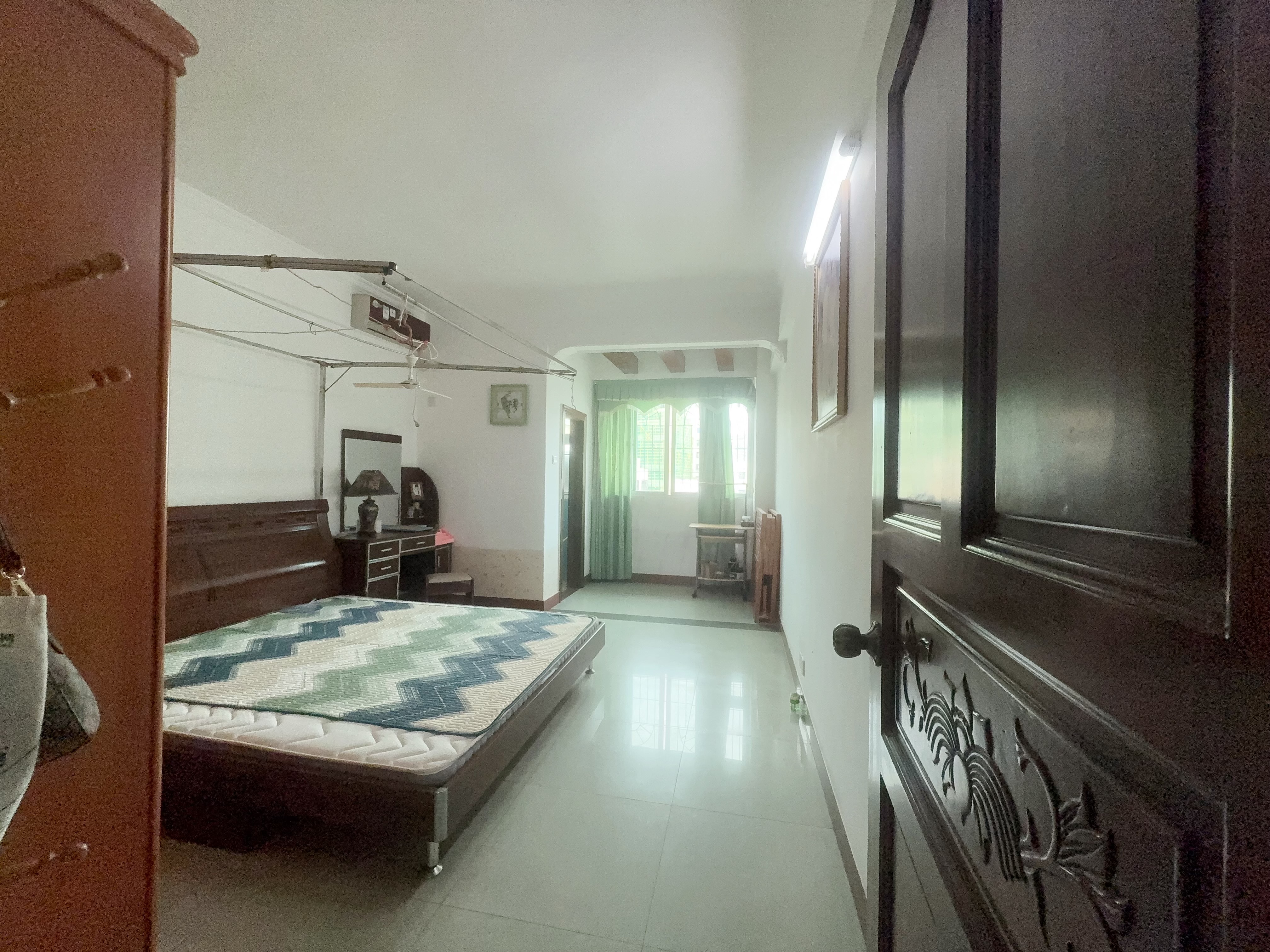 电镀厂宿舍 3室2厅2卫 85.0万 电镀厂宿舍 3室2厅2卫 85.0万客厅