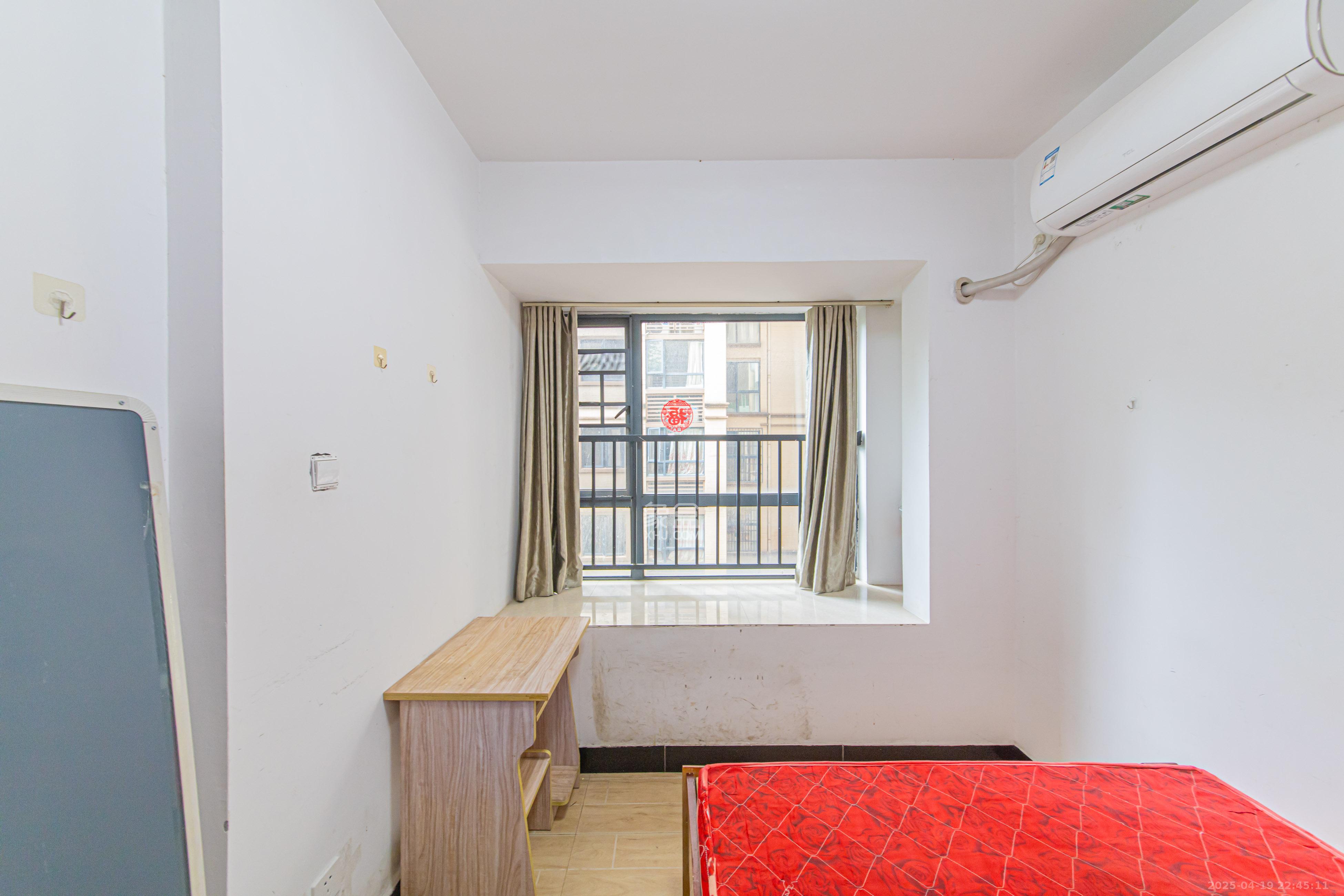 中建芙蓉嘉苑  3室2厅1卫    90.0万卧室