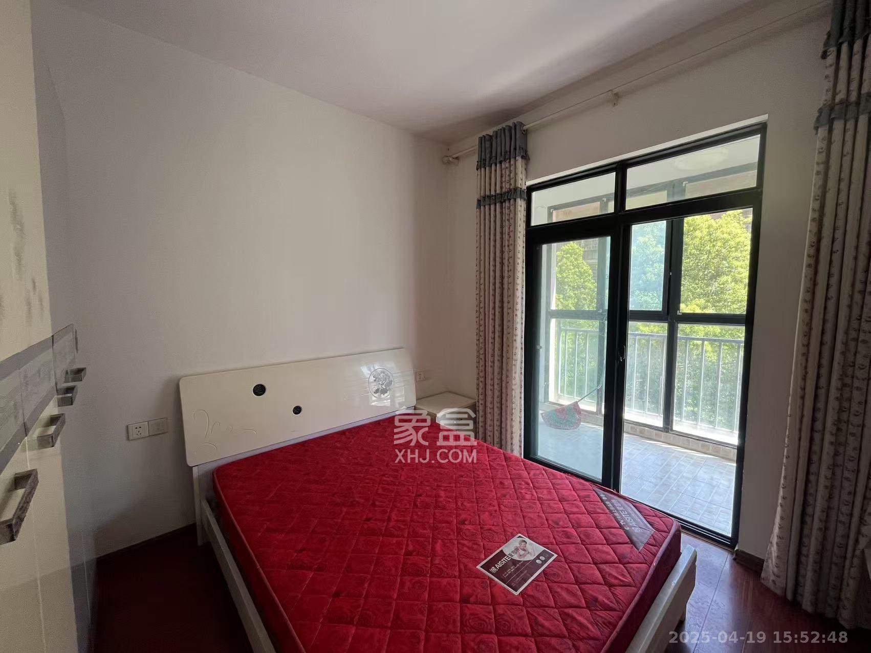 英郡年华 2室2厅1卫 1900.0元/月 英郡年华 2室2厅1卫 1900.0元/月室内图