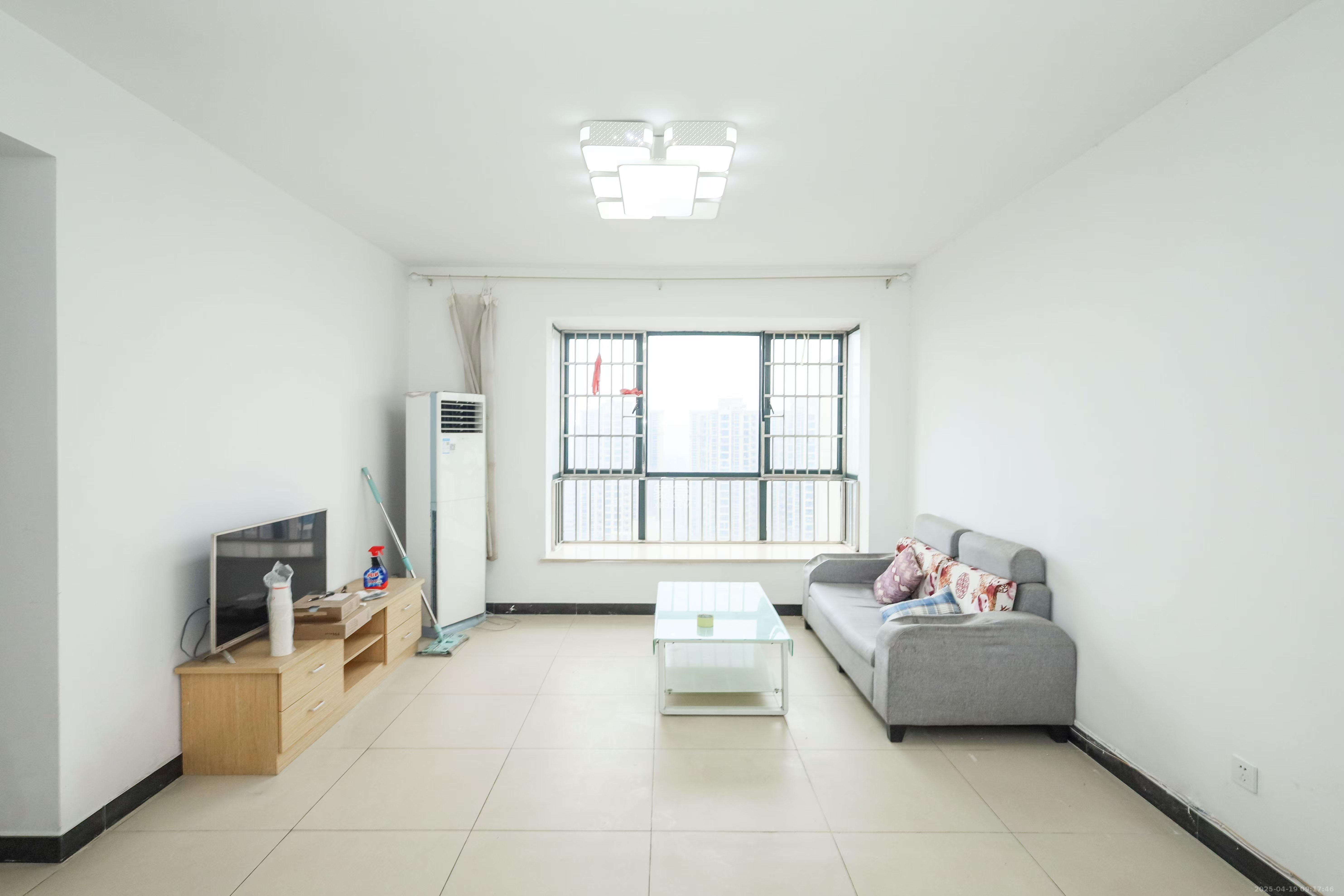 华美公寓(新猎鹰公寓)  3室2厅1卫    2500.0元/月 华美公寓(新猎鹰公寓)  3室2厅1卫    2500.0元/月