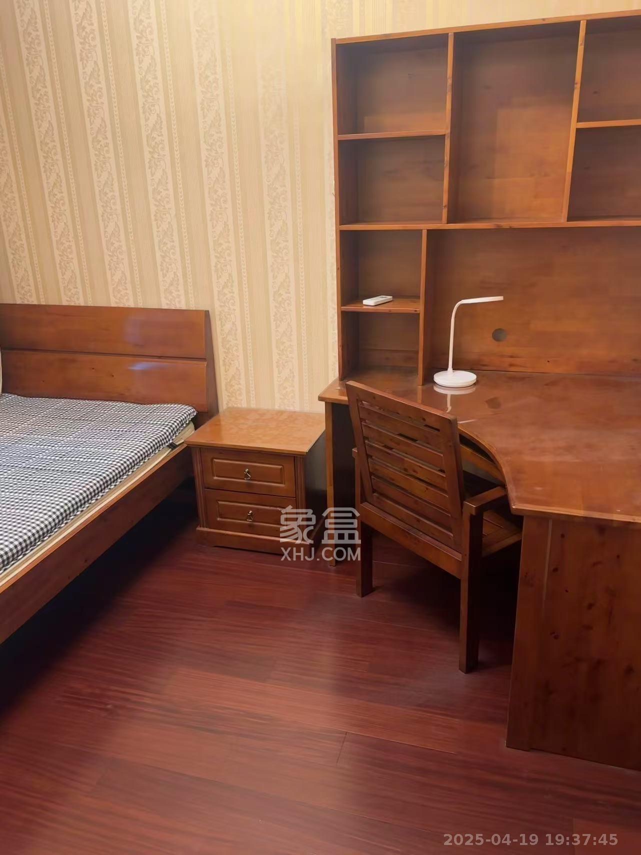 恒大名都  3室2厅2卫    2300.0元/月室内图