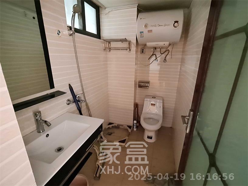 阳光100二期  1室1厅1卫   1100.00元/月室内图