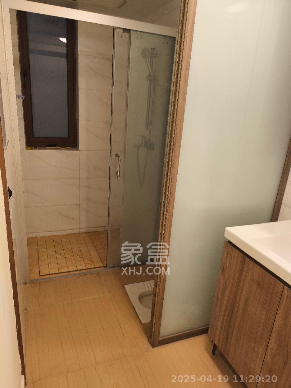 碧桂园潭州府  3室2厅2卫    2700.0元/月 碧桂园潭州府  3室2厅2卫    2700.0元/月室内图