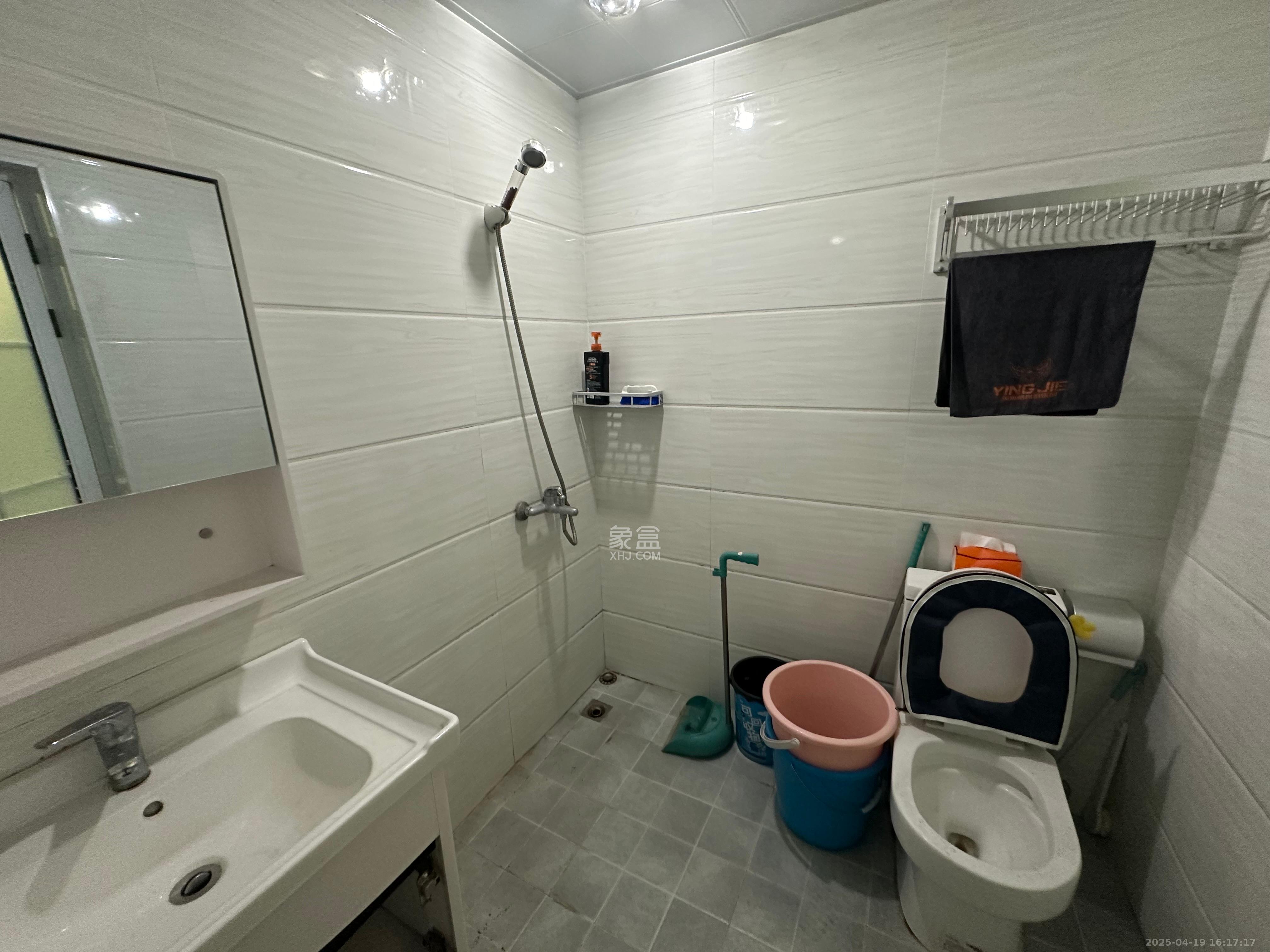 钰龙天下二期(钰龙佳园)  1室1厅1卫    1300.0元/月 钰龙天下二期(钰龙佳园)  1室1厅1卫    1300.0元/月室内图