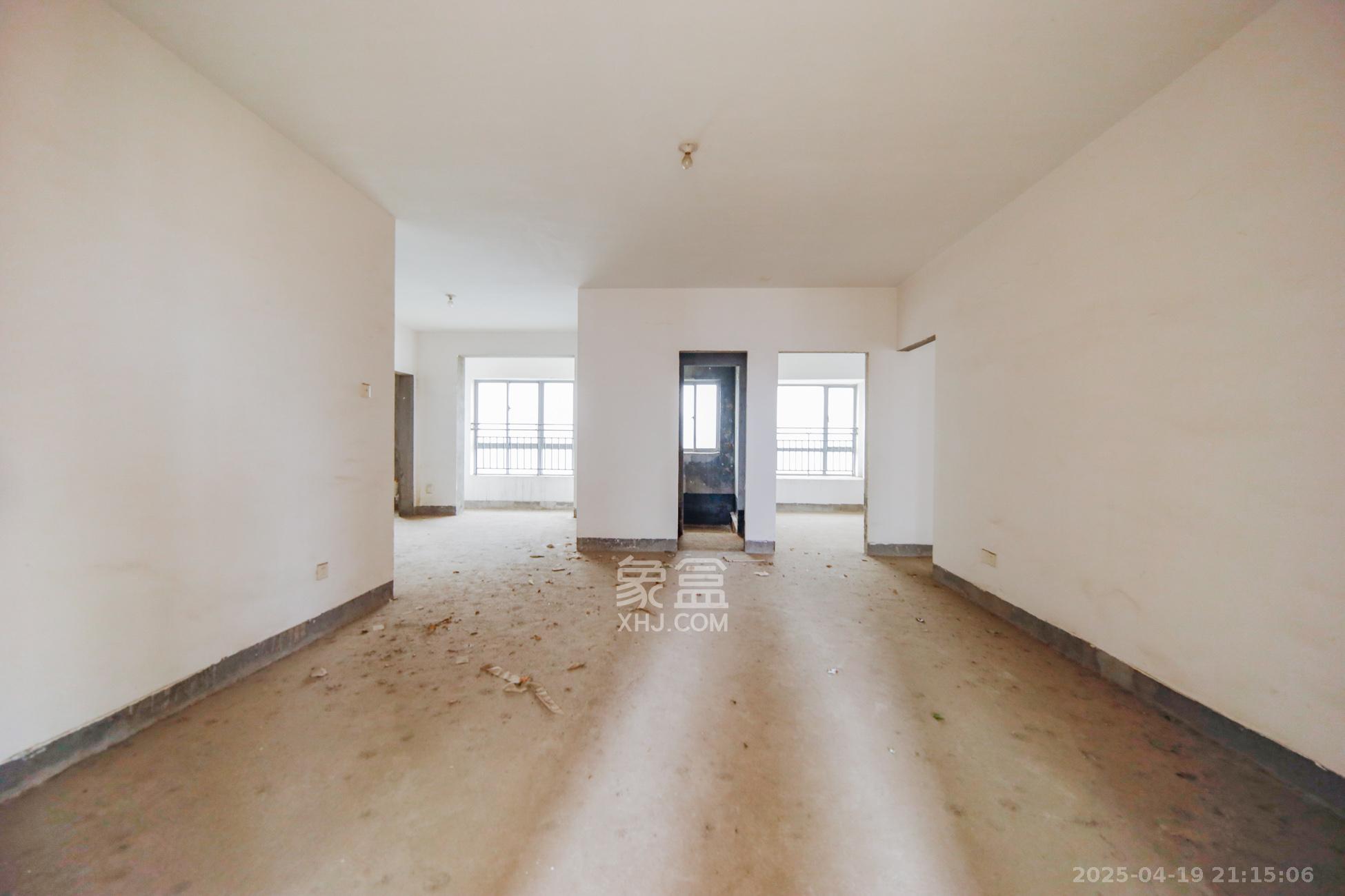 上海城小区  3室2厅1卫    108.0万 上海城小区  3室2厅1卫    108.0万