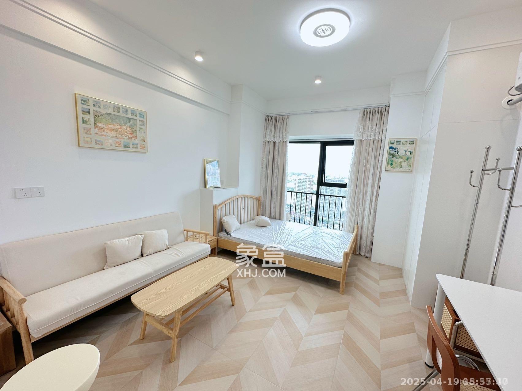 华润置地中心 1室1厅1卫 2800.0元/月 华润置地中心 1室1厅1卫 2800.0元/月室内图