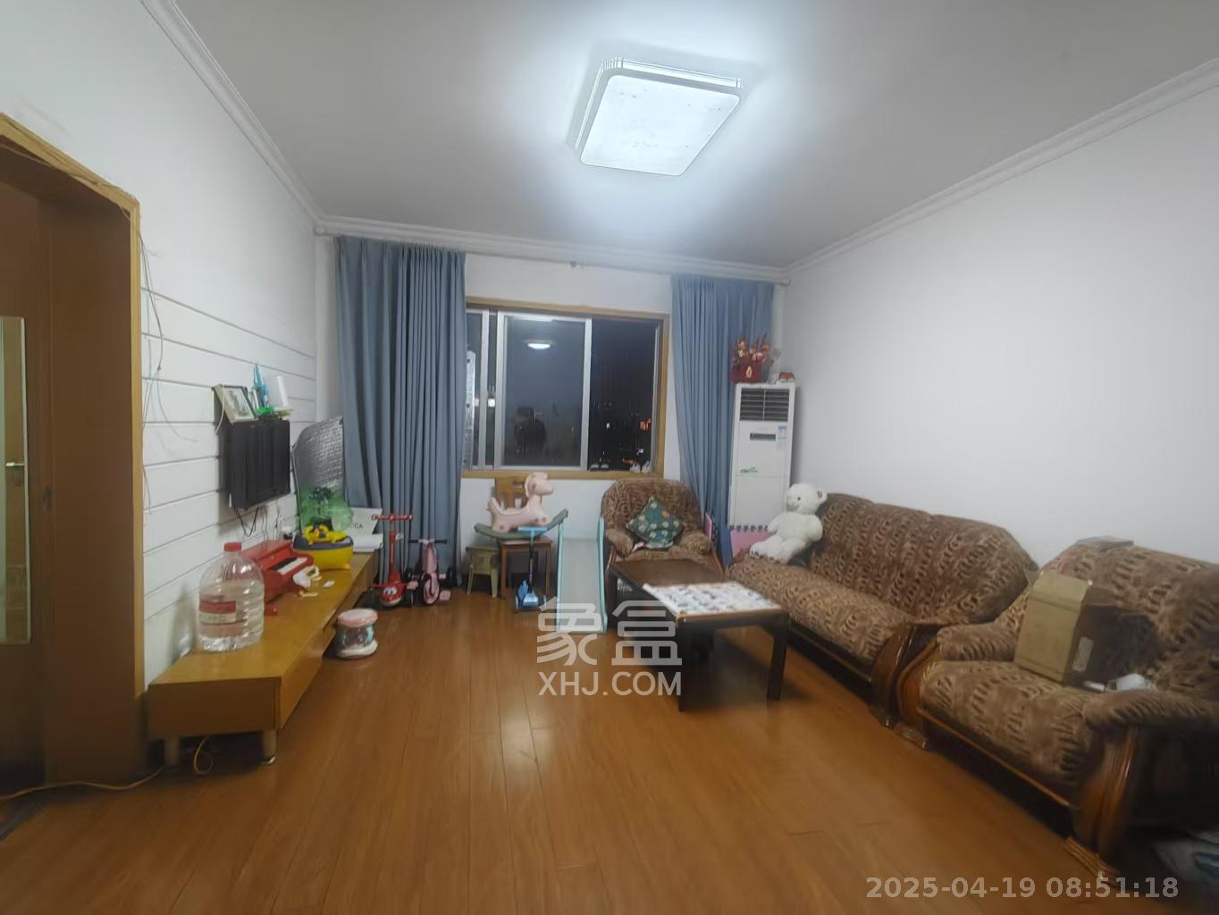 上河国际B座  2室1厅1卫   2300.00元/月室内图