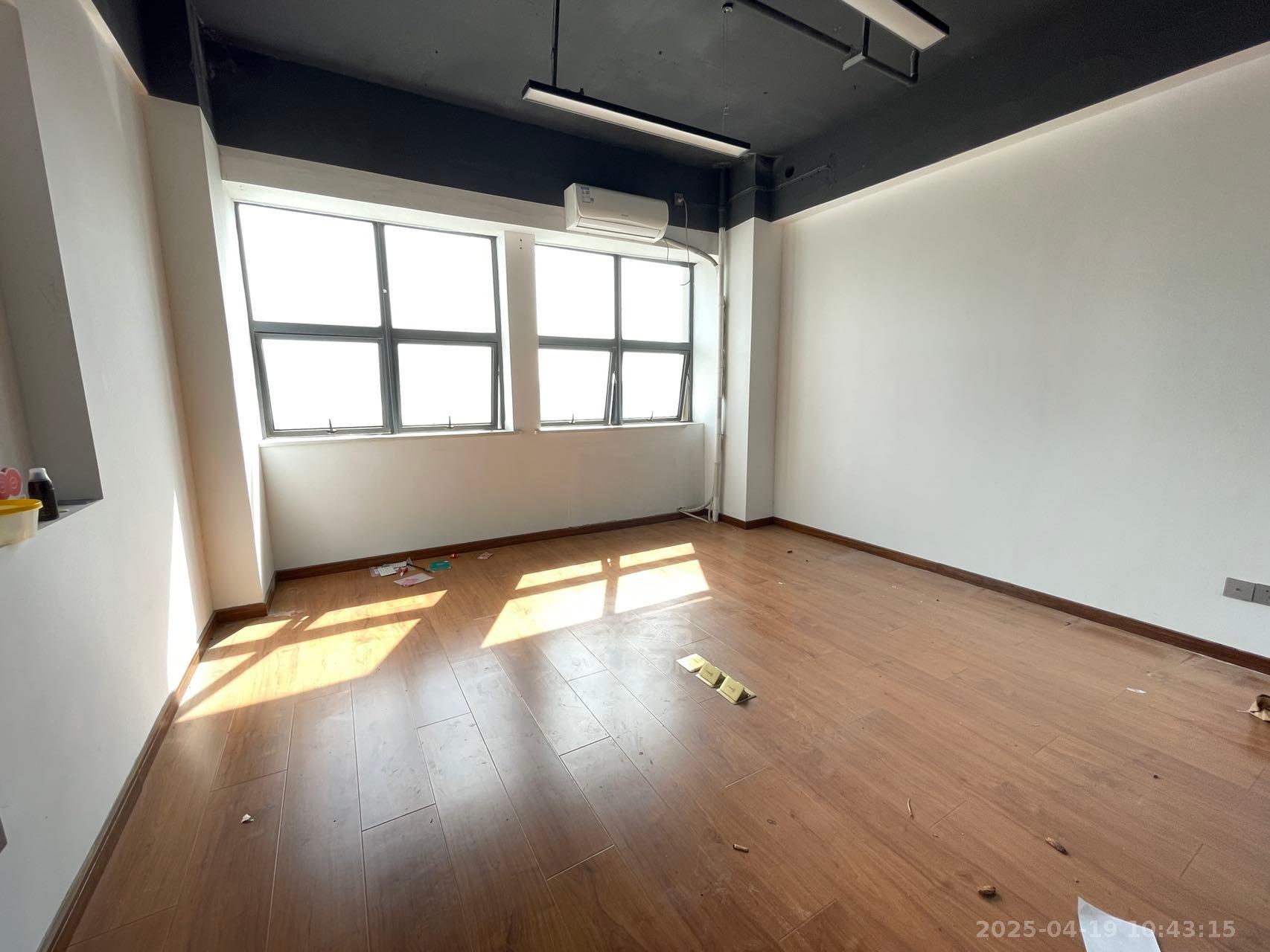 华晨御园 1室0厅0卫 2000.0元/月 华晨御园 1室0厅0卫 2000.0元/月室内图