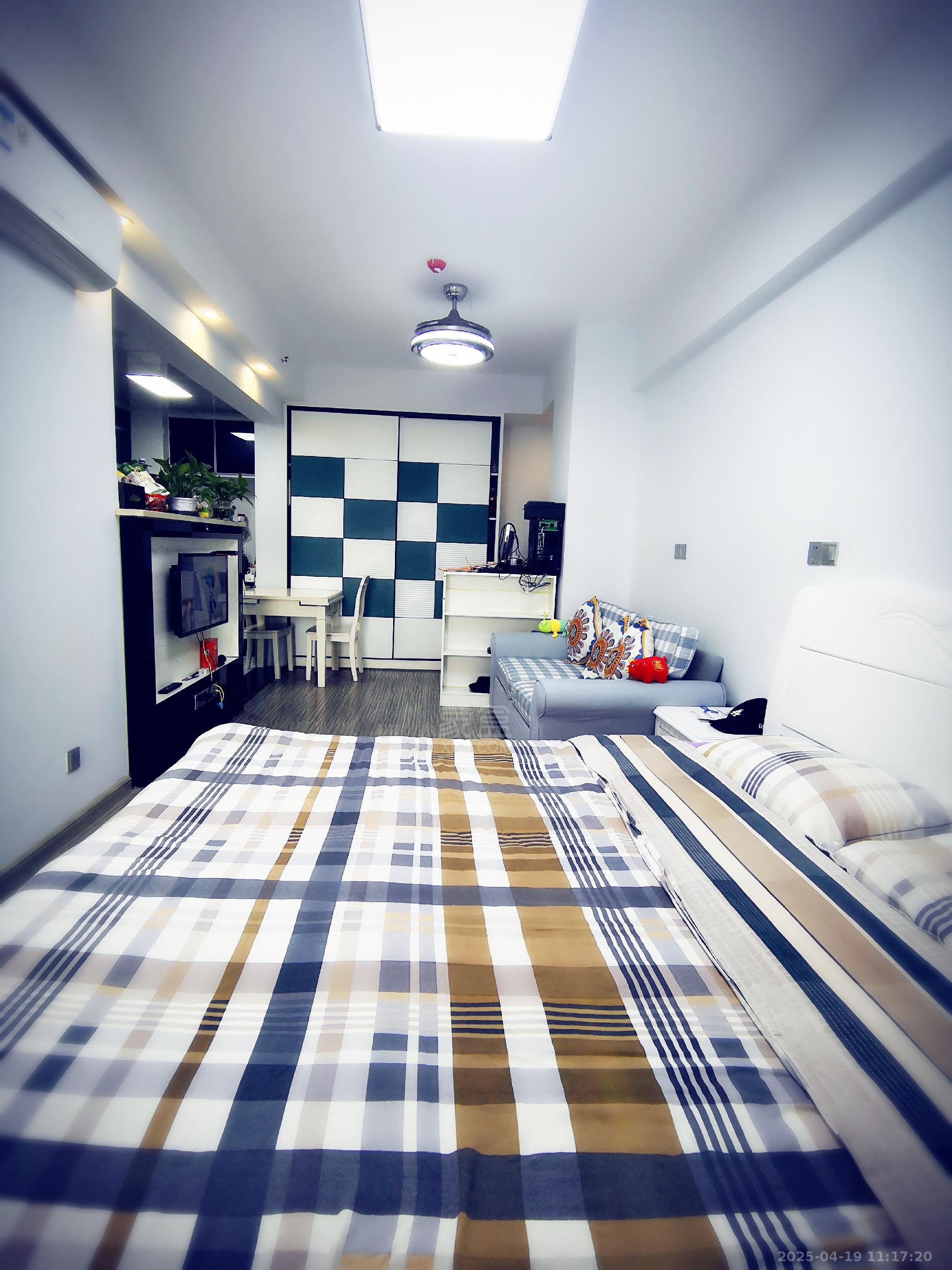 中建御山和苑  1室1厅1卫   1350.00元/月室内图