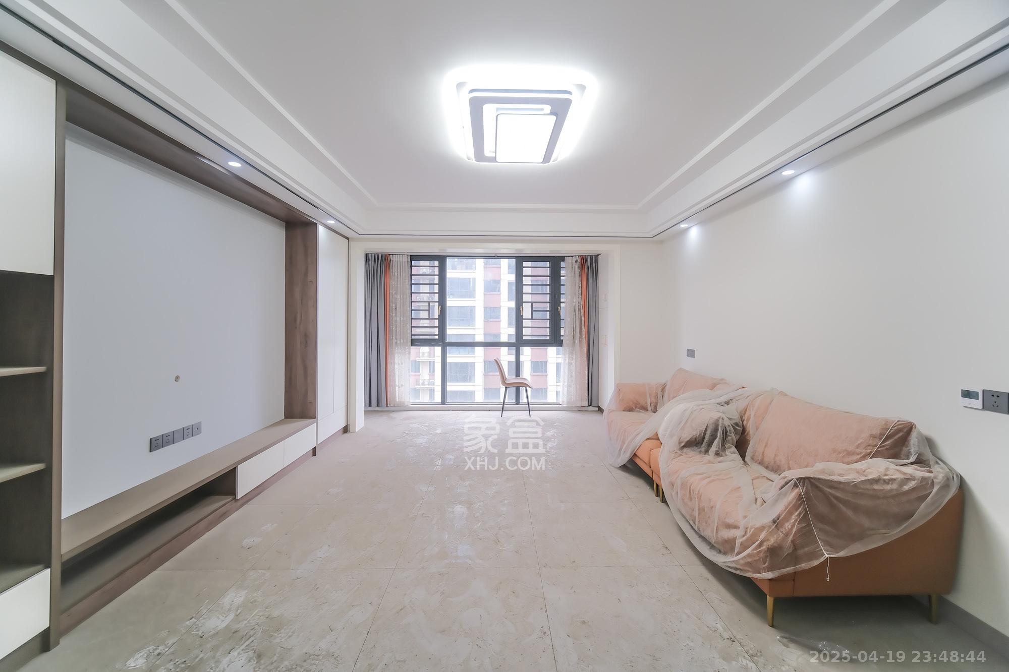 和悦城(蟠龙景苑) 3室2厅1卫 93.8万 和悦城(蟠龙景苑) 3室2厅1卫 93.8万客厅